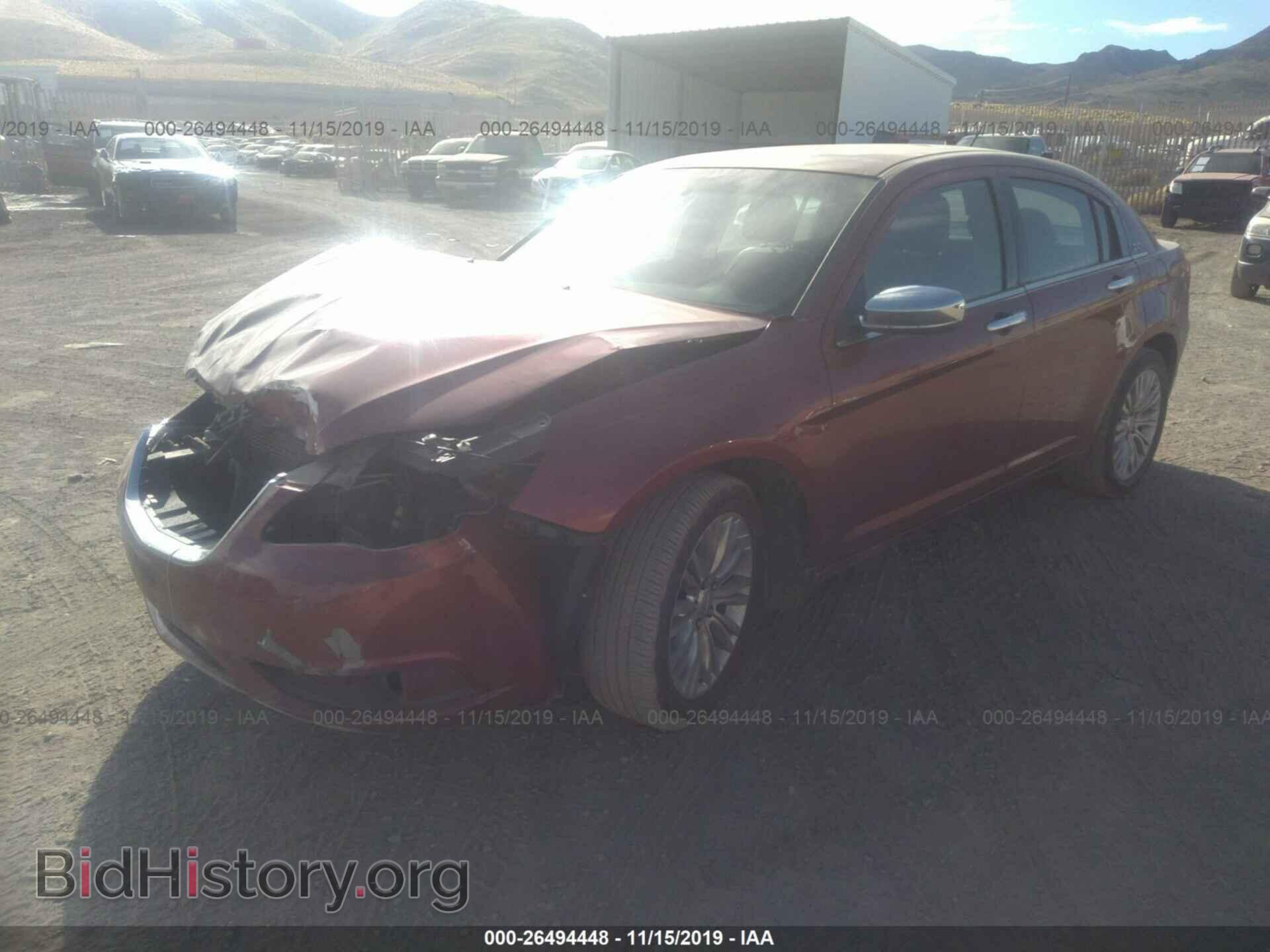 2011 CHRYSLER 200 - VIN: 1C3BC2FB4BN601989 - Photo 2