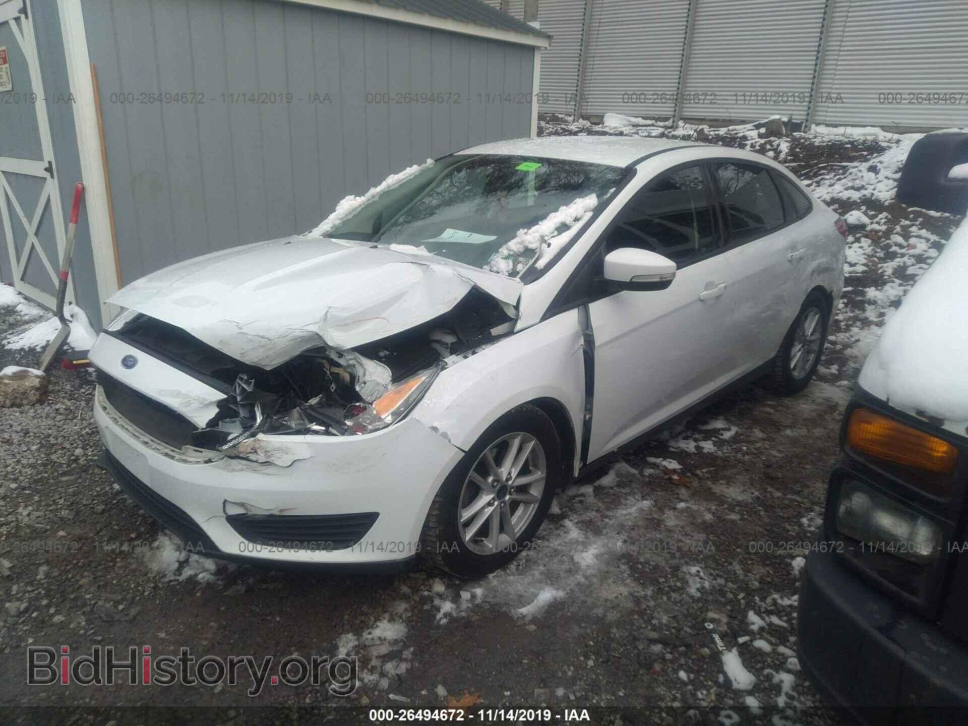2015 Ford Focus - VIN: 1FADP3F26FL322775 - Фото 2