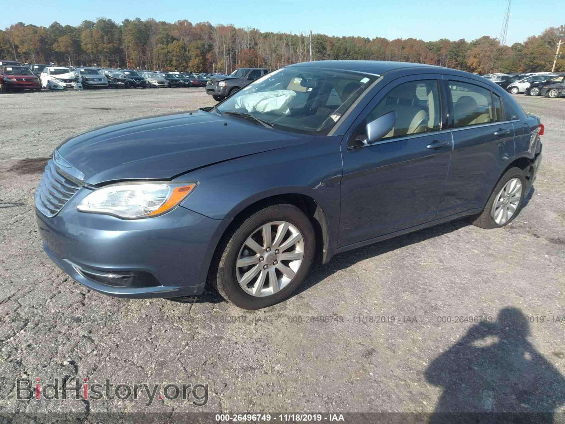 2011 CHRYSLER 200 - VIN: 1C3BC1FB5BN599079 - Фото 2
