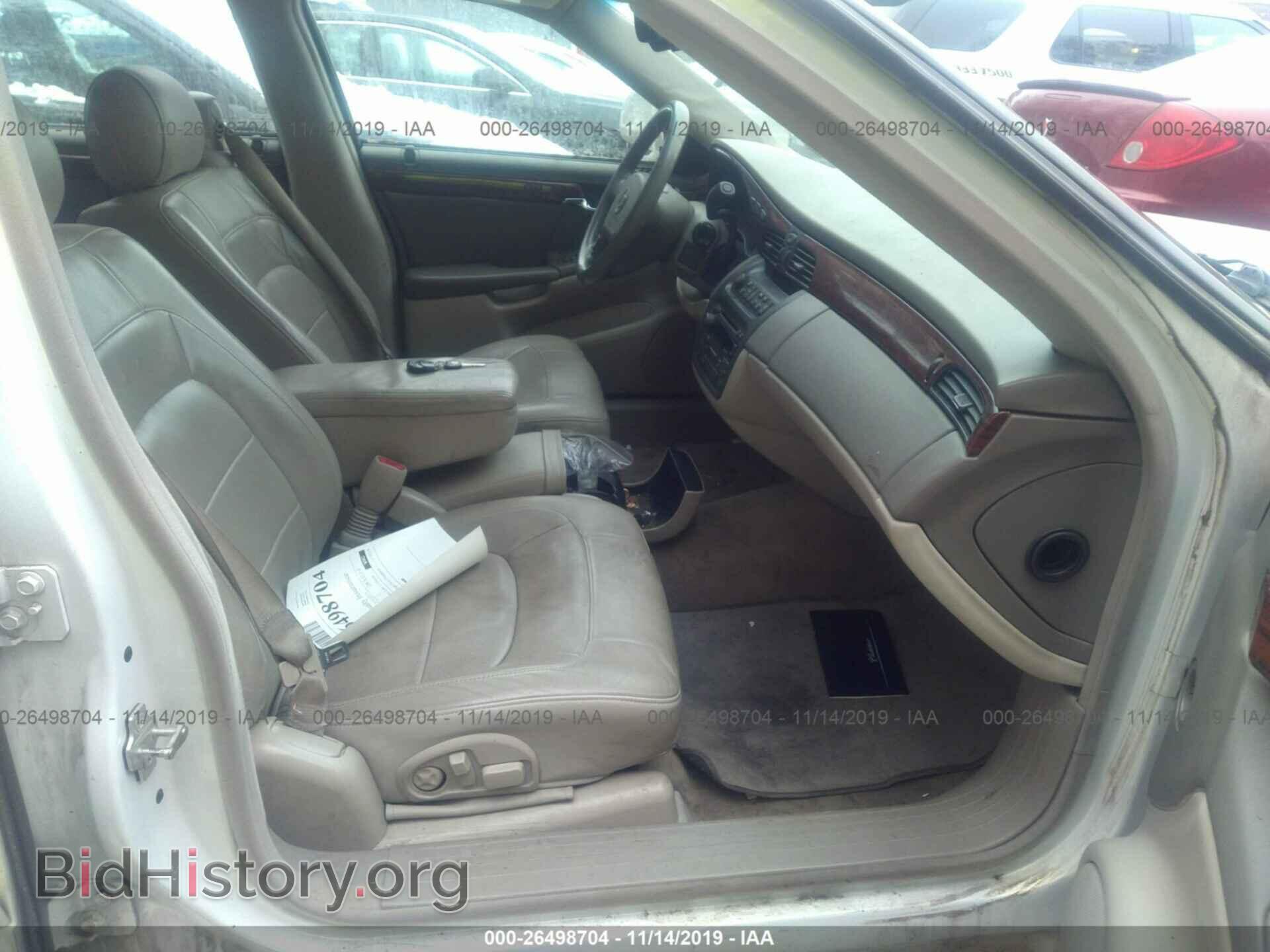 2004 Cadillac Deville - VIN: 1G6KD54Y64U245400 - Photo 5