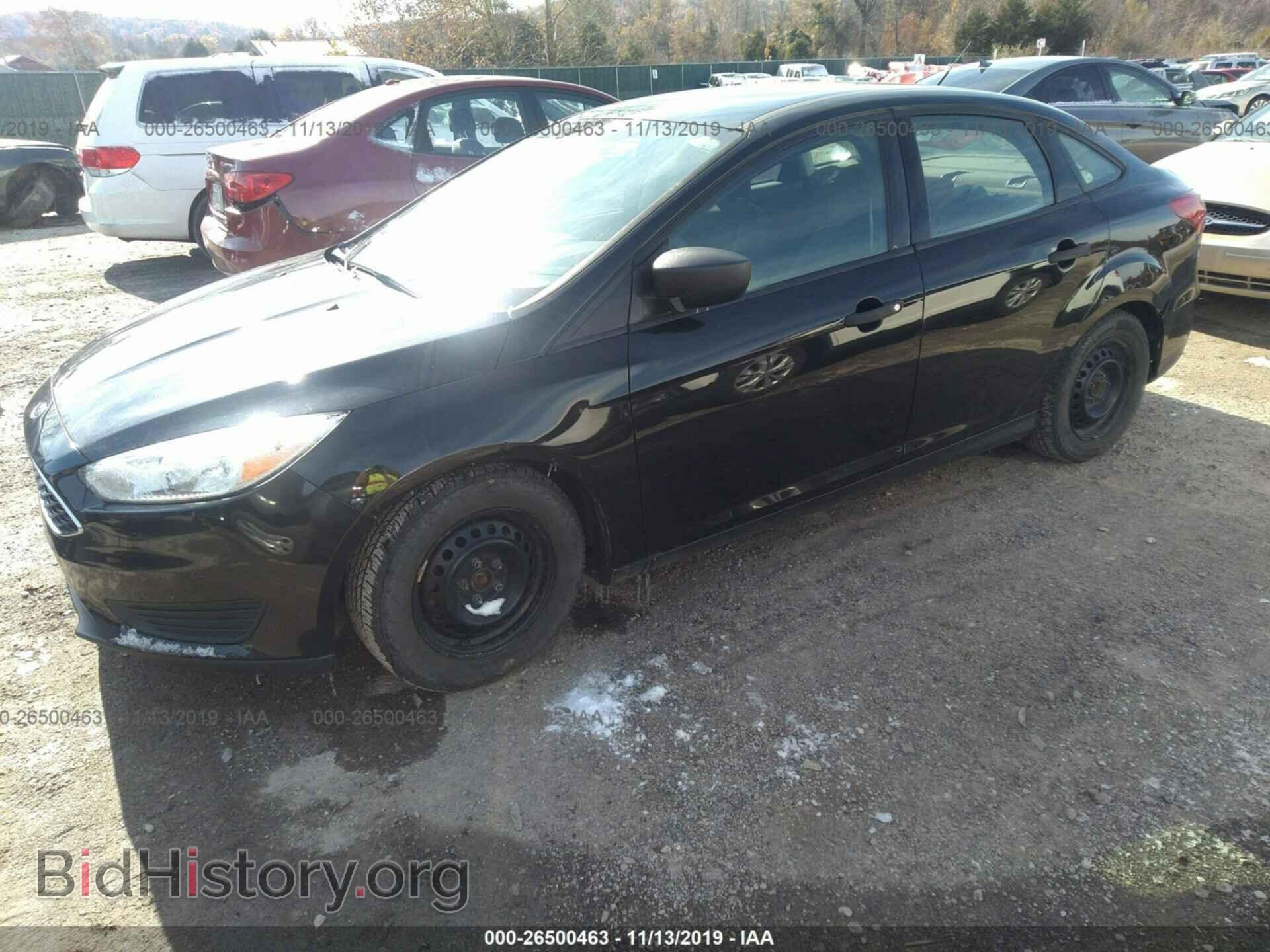 2015 Ford Focus - VIN: 1FADP3E25FL356000 - Photo 2