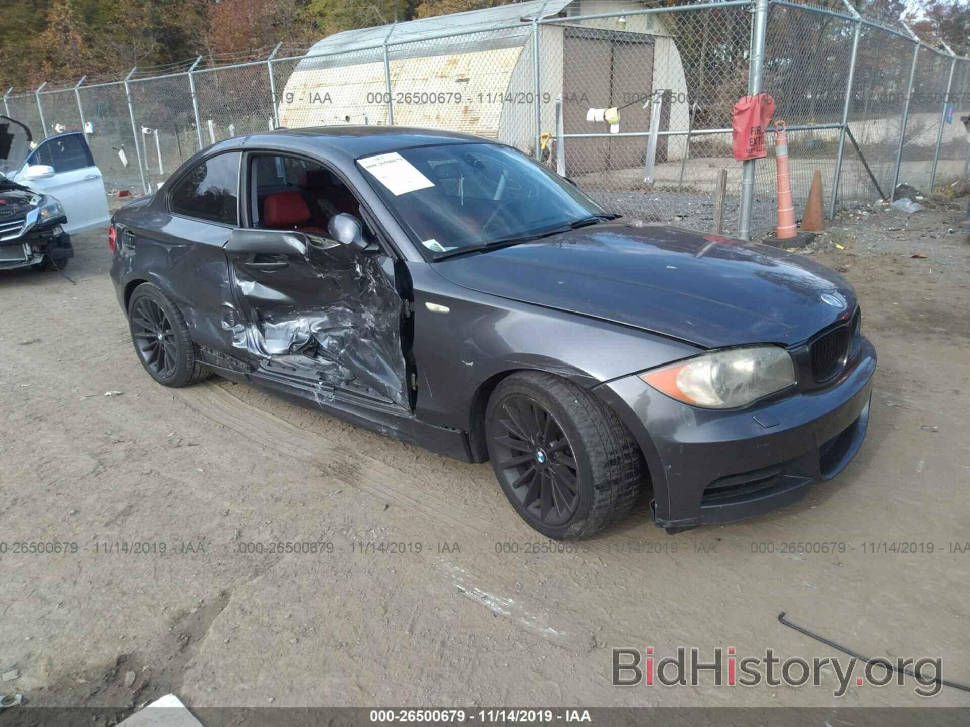 Photo WBAUC73508VF24661 - BMW 135 2008