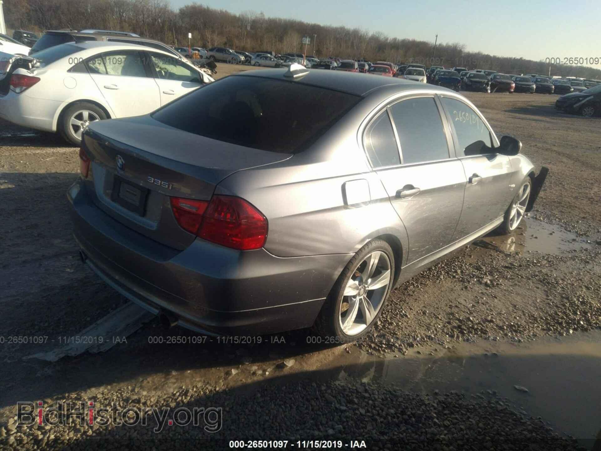 2009 BMW 335 - VIN: WBAPL33539A404817 - Фото 4