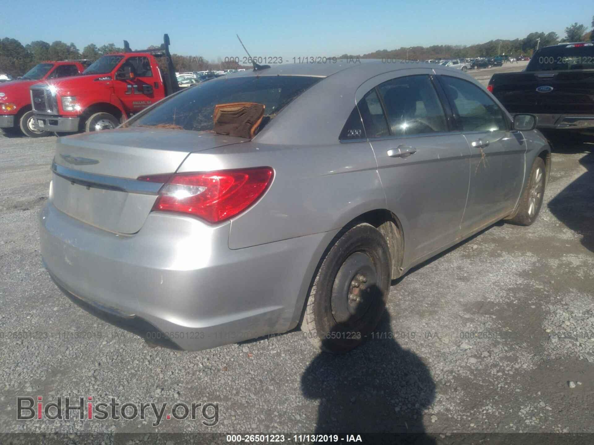 2012 CHRYSLER 200 - VIN: 1C3CCBAB1CN321007 - Фото 4