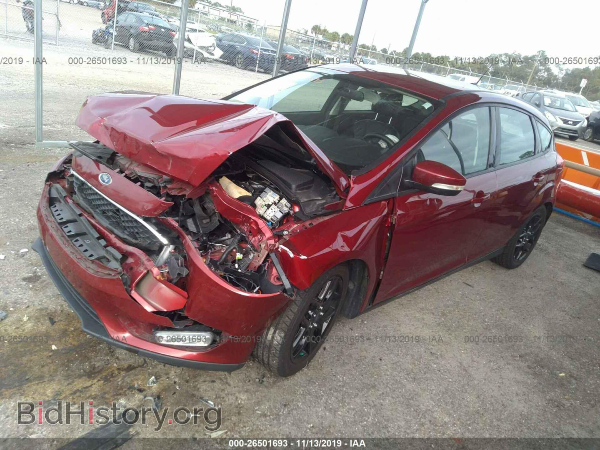 2016 Ford Focus - VIN: 1FADP3K29GL356684 - Photo 2
