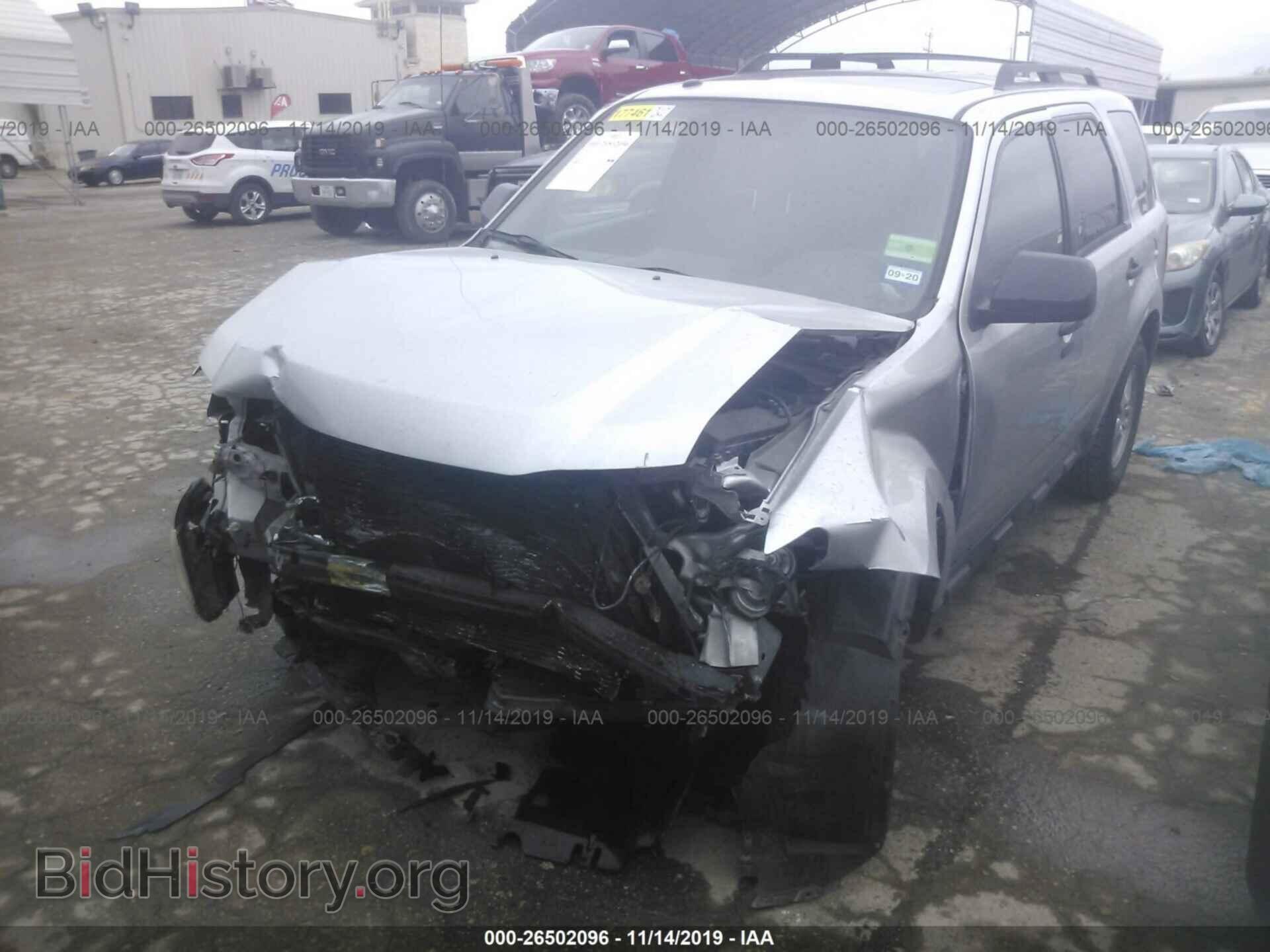 2011 FORD ESCAPE - VIN: 1FMCU0DG9BKC03416 - Фото 2