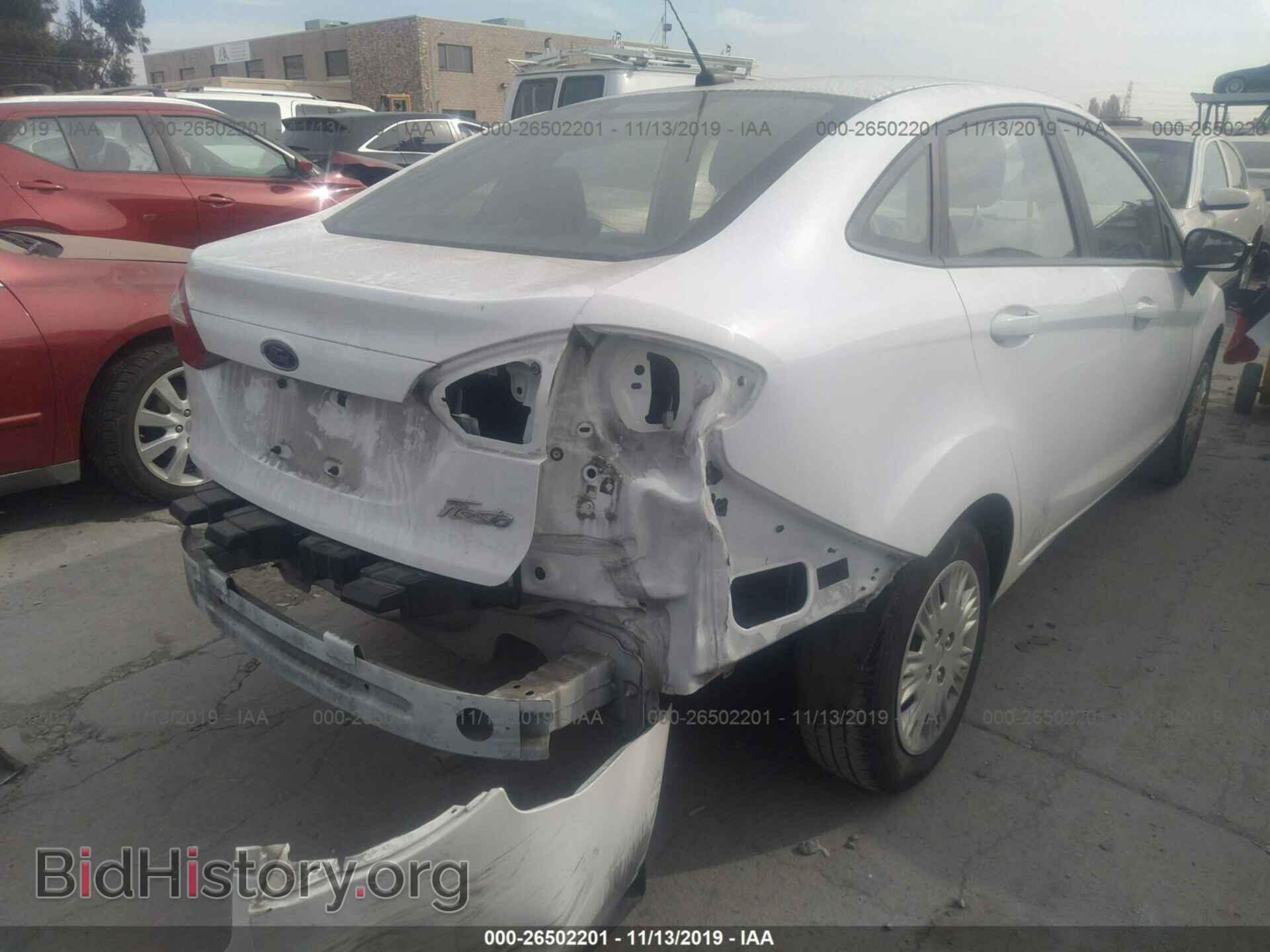 2017 Ford Fiesta - VIN: 3FADP4AJ0HM150748 - Фото 4