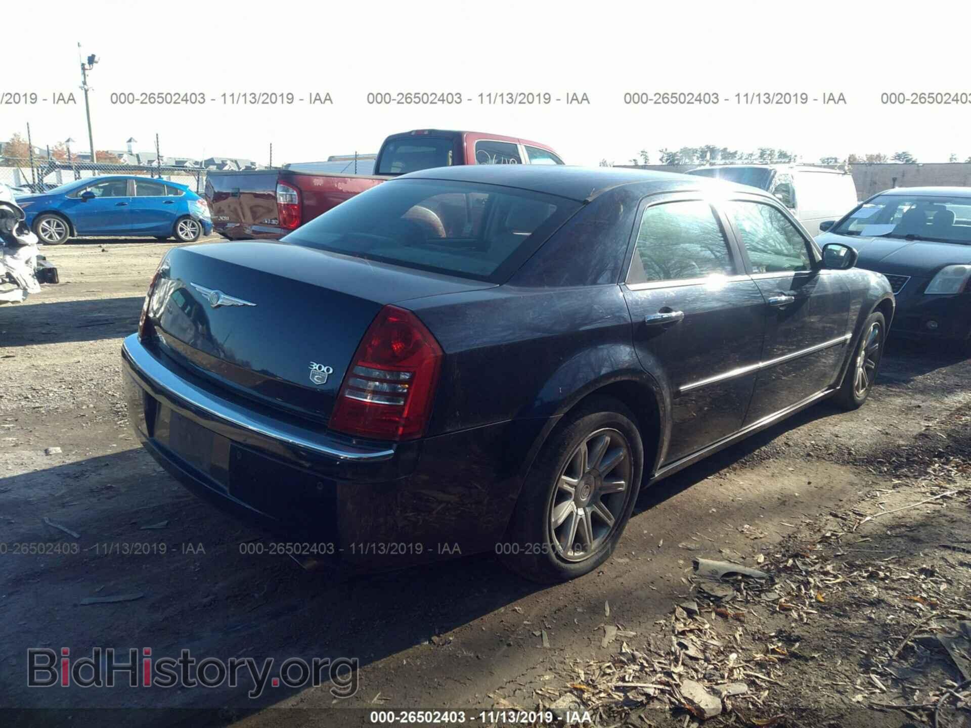 2005 Chrysler 300c - VIN: 2C3AA63H65H525948 - Фото 4