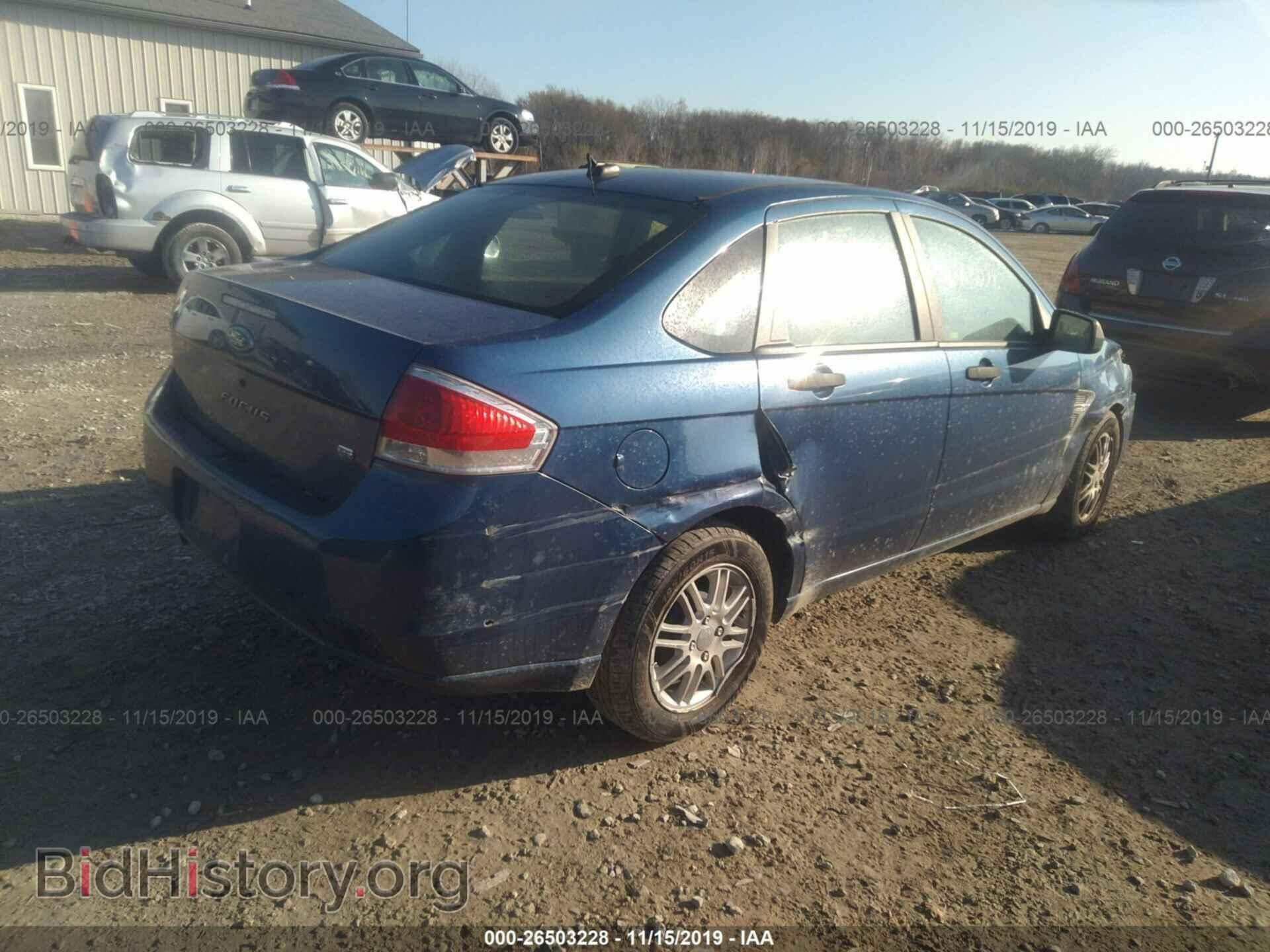2008 Ford Focus - VIN: 1FAHP35N08W212108 - Фото 4