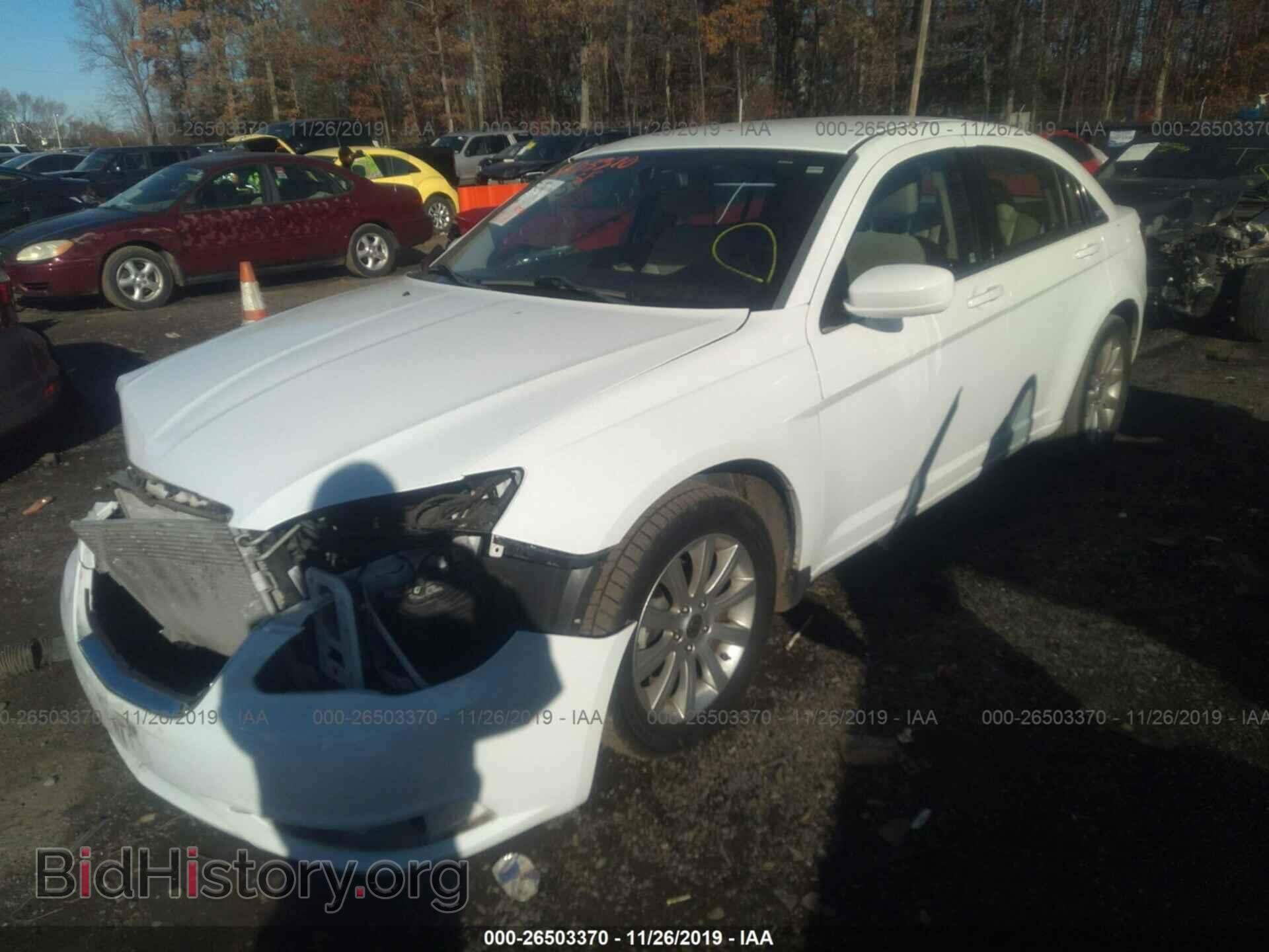 2013 Chrysler 200 - VIN: 1C3CCBBB0DN501417 - Photo 2
