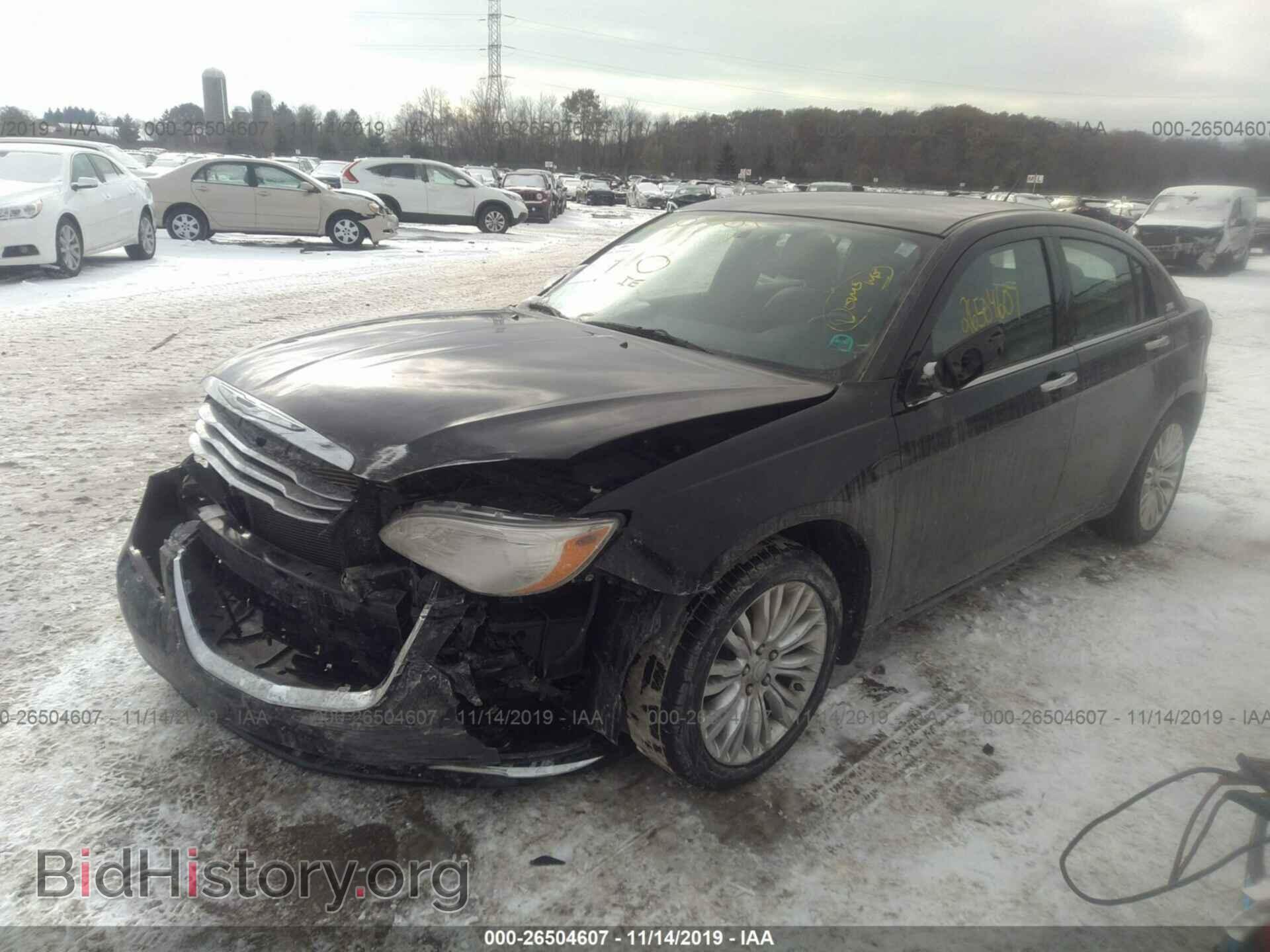 2011 CHRYSLER 200 - VIN: 1C3BC2FB0BN600726 - Фото 2