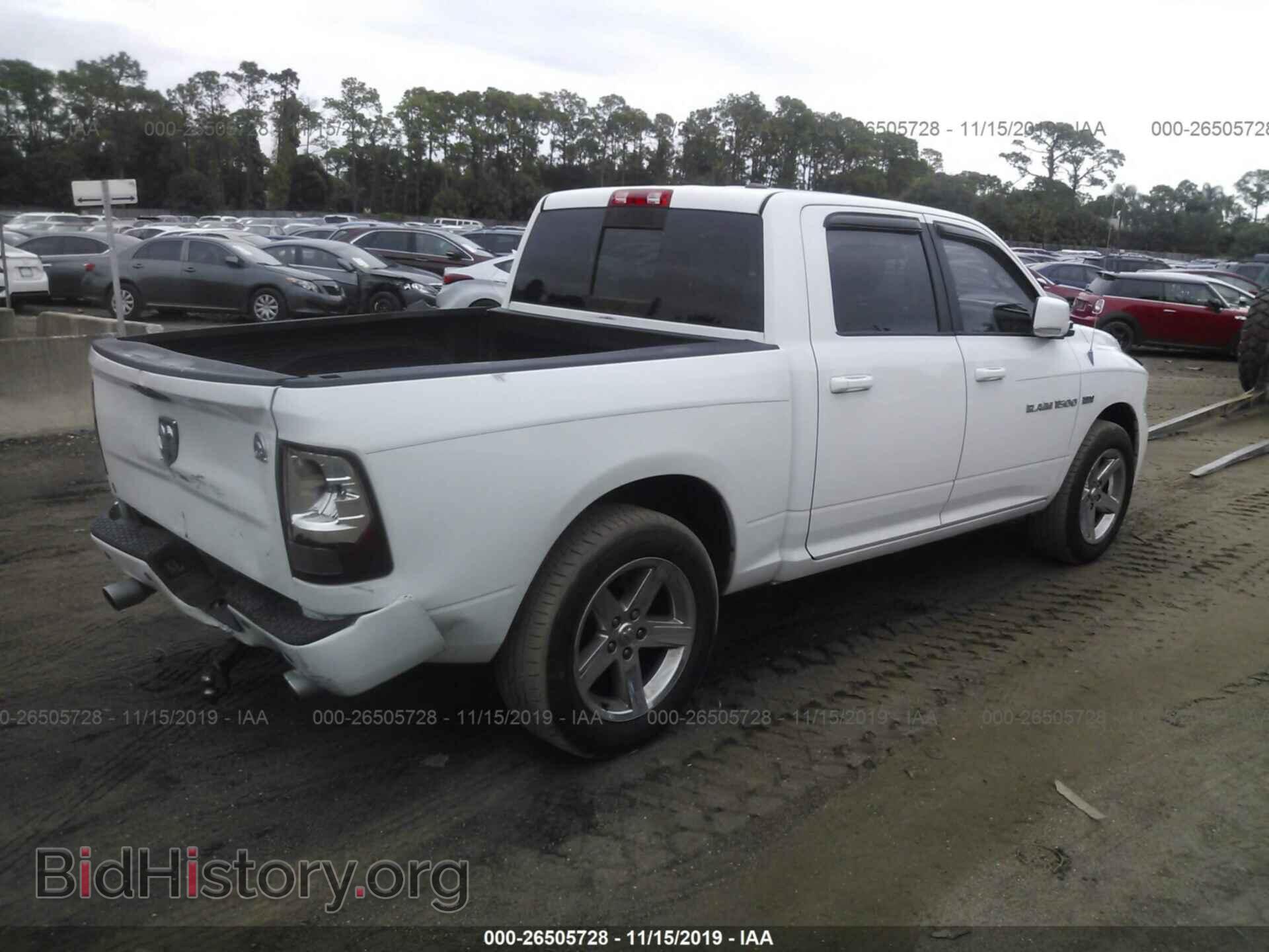 2011 DODGE RAM 1500 - VIN: 1D7RB1CT0BS586788 - Фото 4