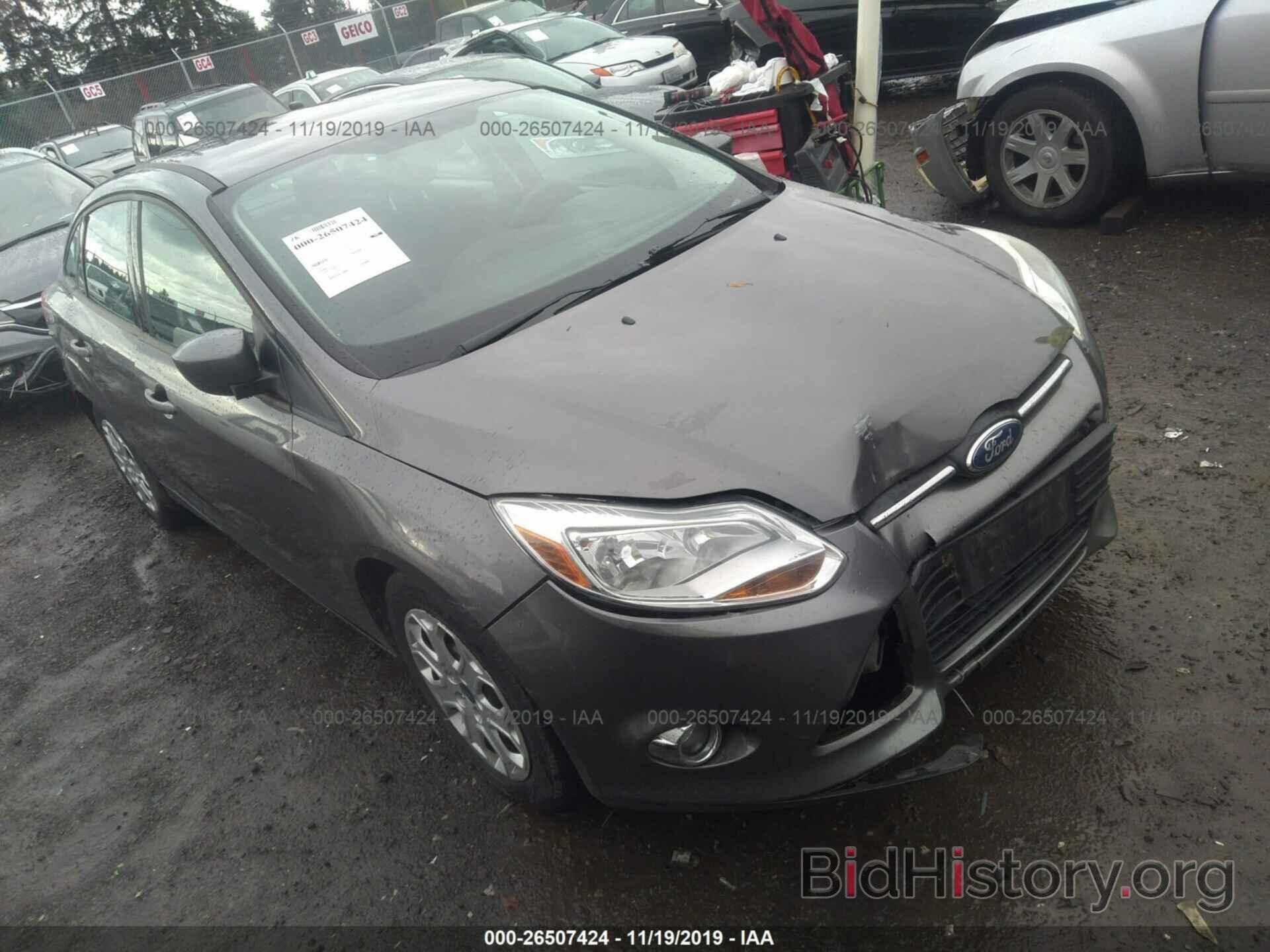 Photo 1FAHP3F29CL201302 - FORD FOCUS 2012