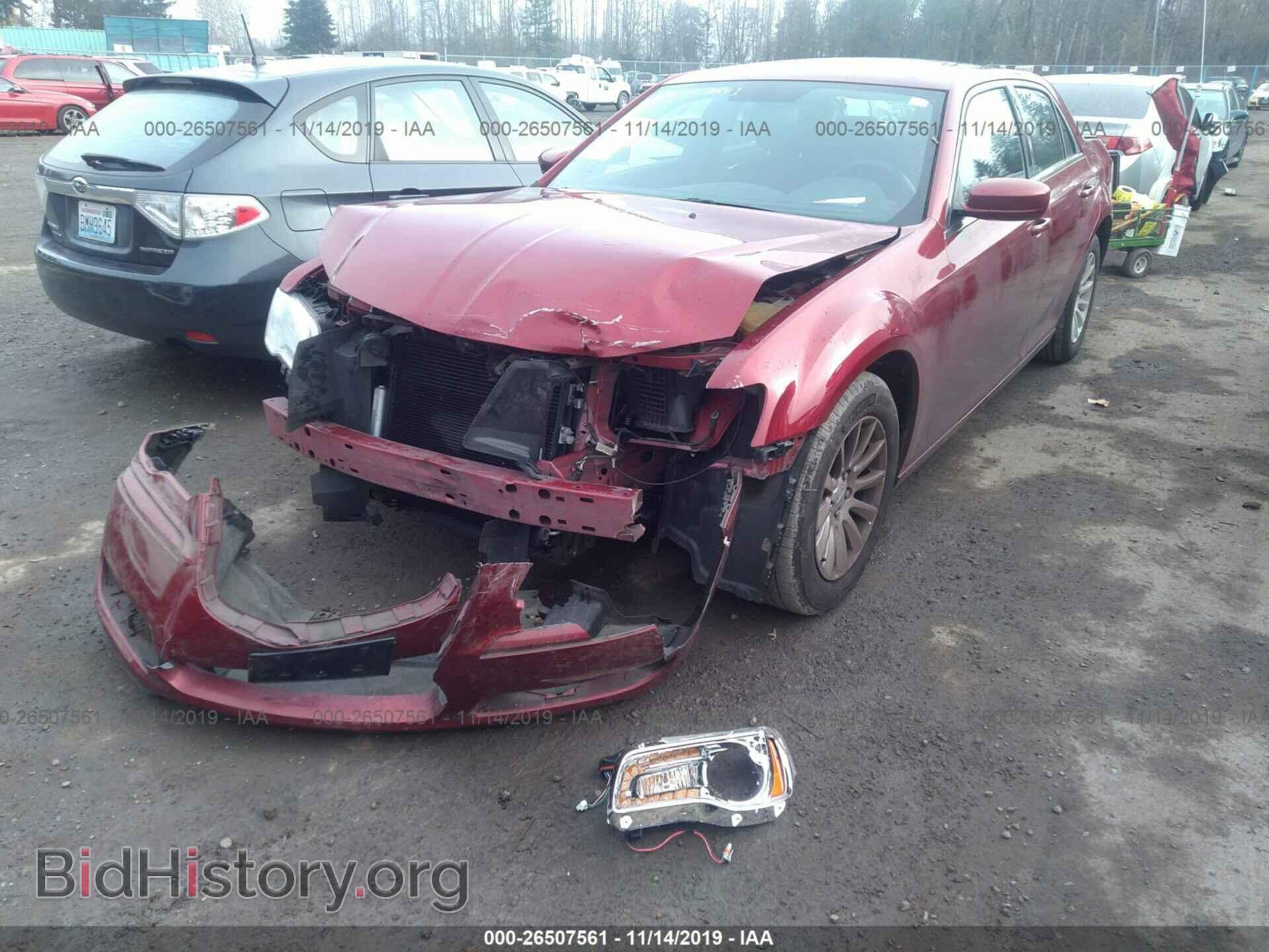 2012 Chrysler 300 - VIN: 2C3CCAAG3CH277770 - Photo 2