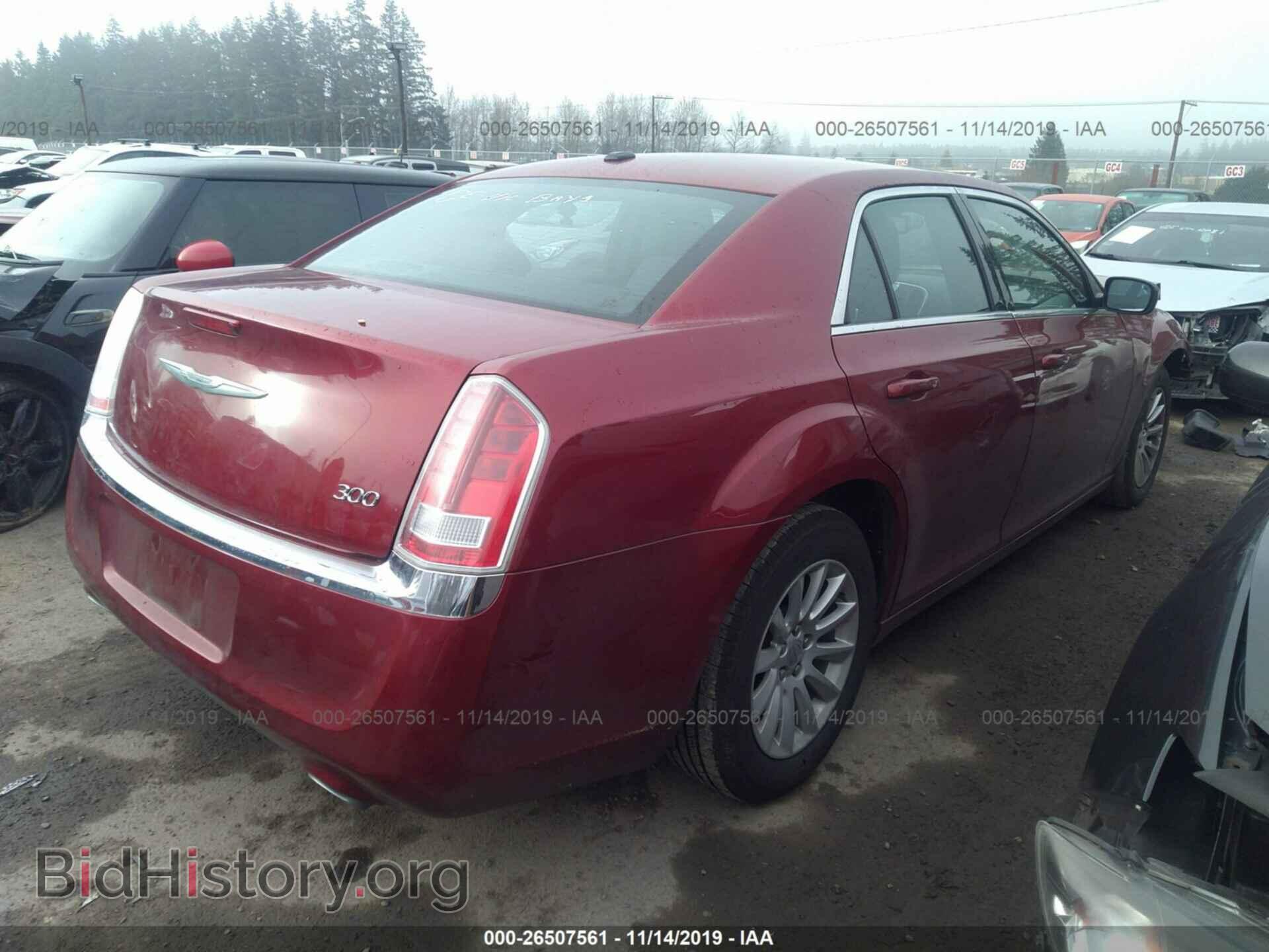 2012 Chrysler 300 - VIN: 2C3CCAAG3CH277770 - Photo 4
