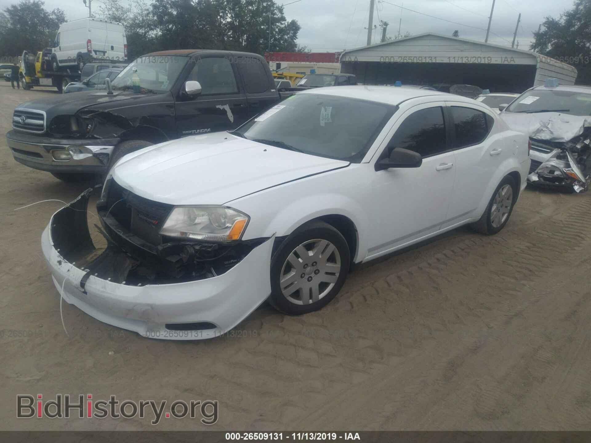 2014 Dodge Avenger - VIN: 1C3CDZAB2EN130561 - Фото 2