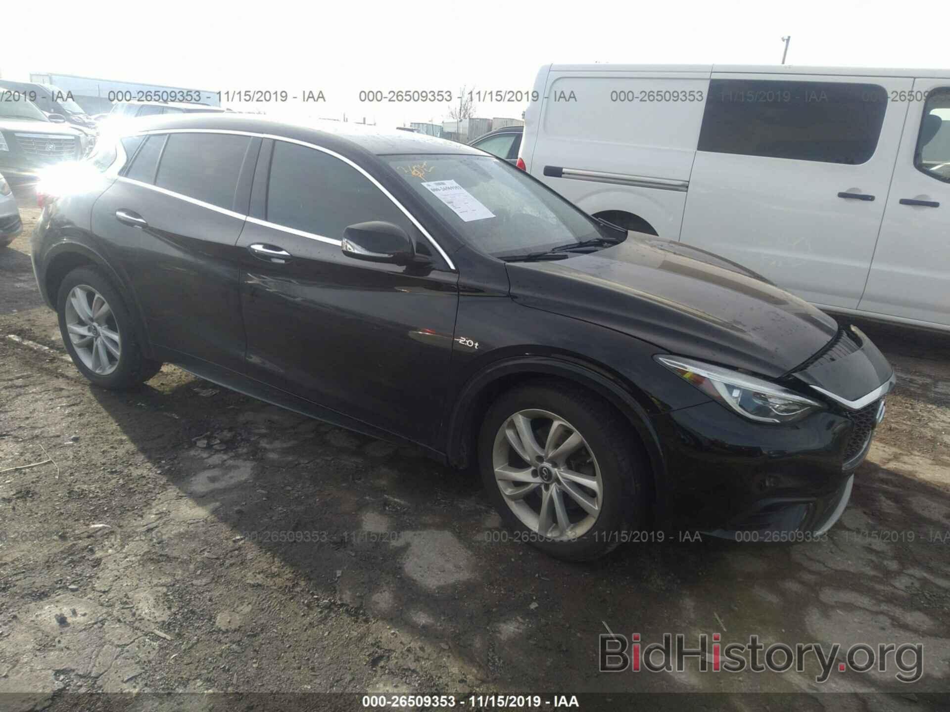 Фотография SJKCH5CP9HA016261 - INFINITI QX30 2017