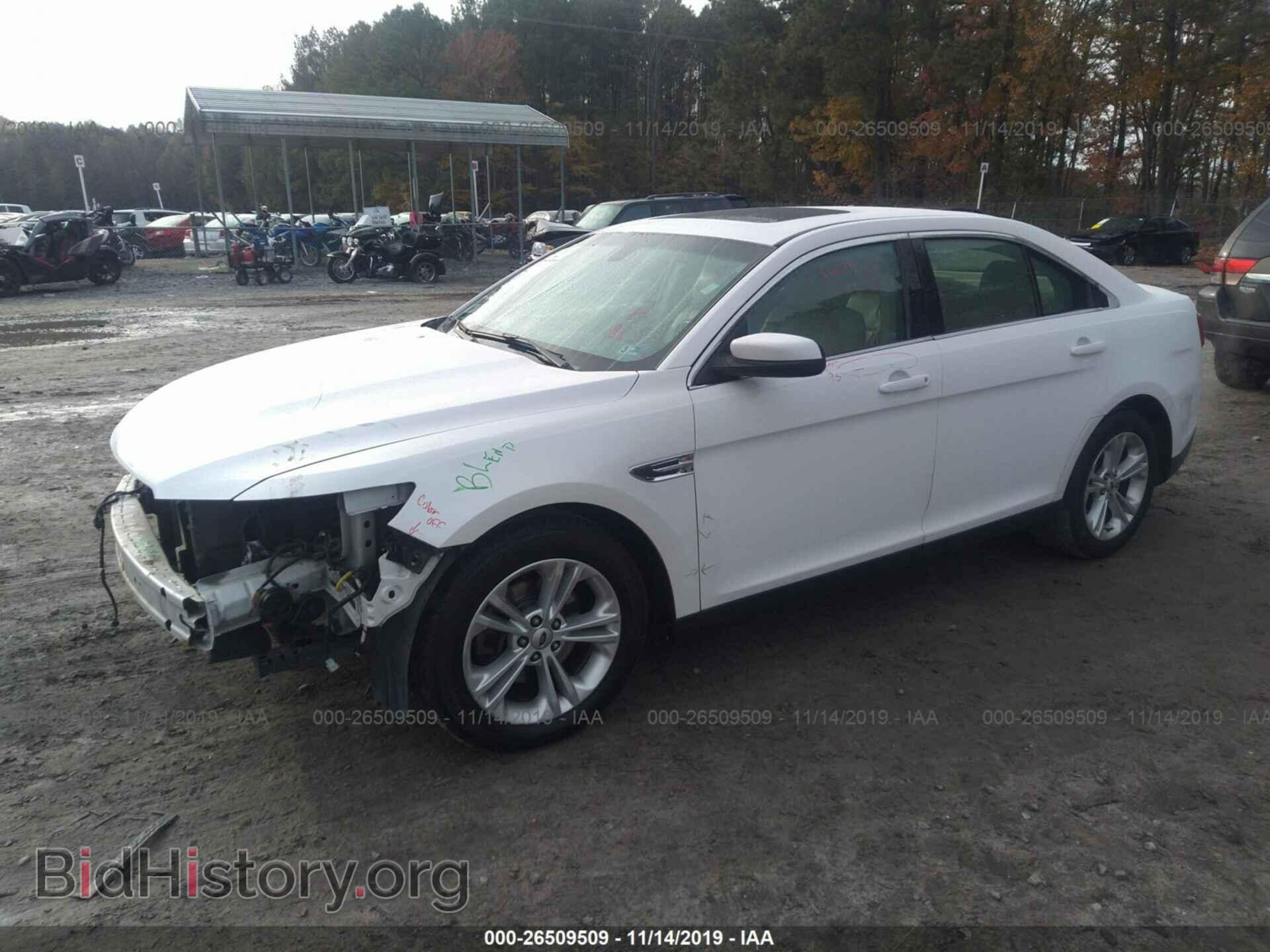 2013 FORD TAURUS - VIN: 1FAHP2E84DG161124 - Фото 2