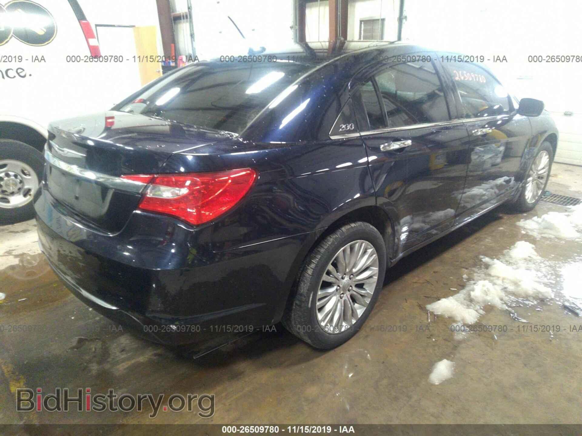 2011 Chrysler 200 - VIN: 1C3BC2FB6BN583088 - Photo 4
