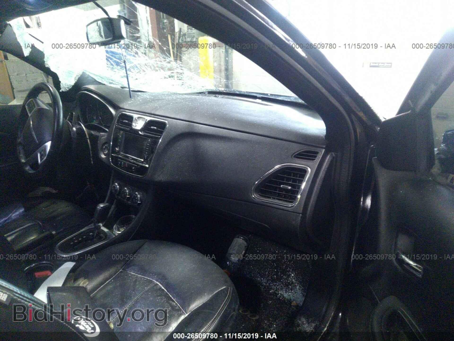 2011 Chrysler 200 - VIN: 1C3BC2FB6BN583088 - Photo 5
