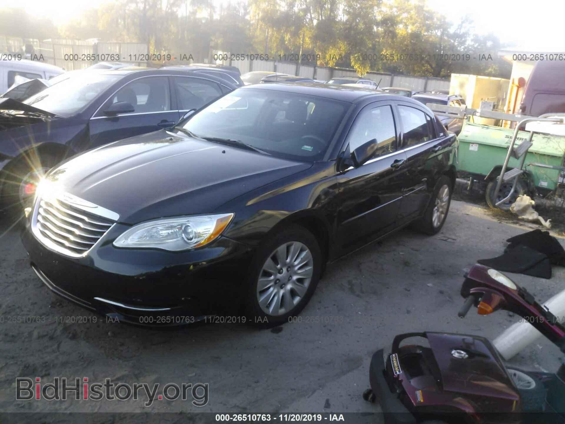 2012 CHRYSLER 200 - VIN: 1C3CCBAB4CN214243 - Фото 2