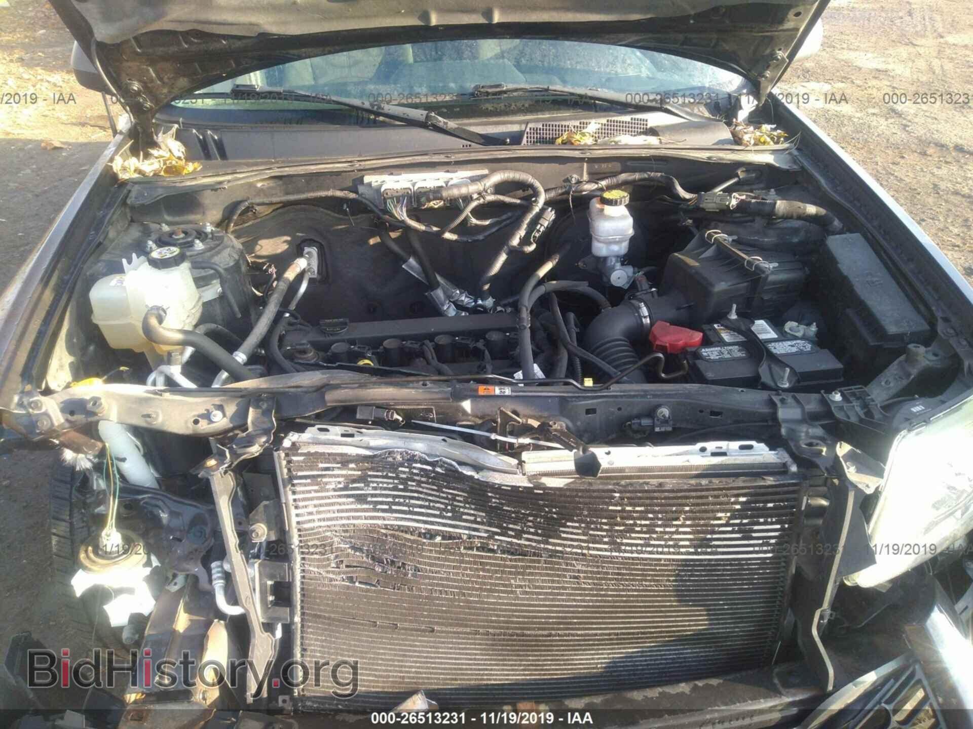 2011 MAZDA TRIBUTE - VIN: 4F2CY9C78BKM00477 - Фото 10