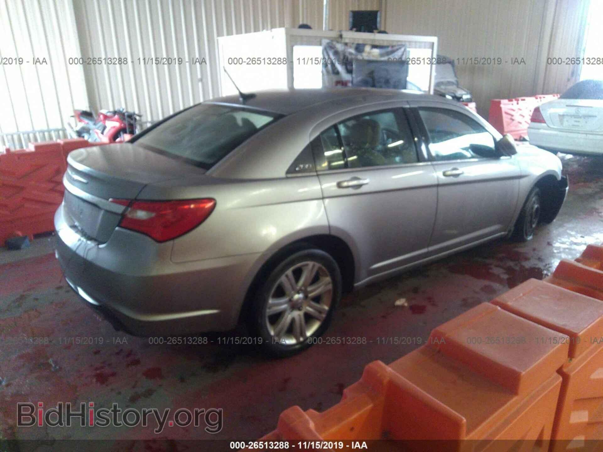 2013 CHRYSLER 200 - VIN: 1C3CCBAB2DN698205 - Фото 4