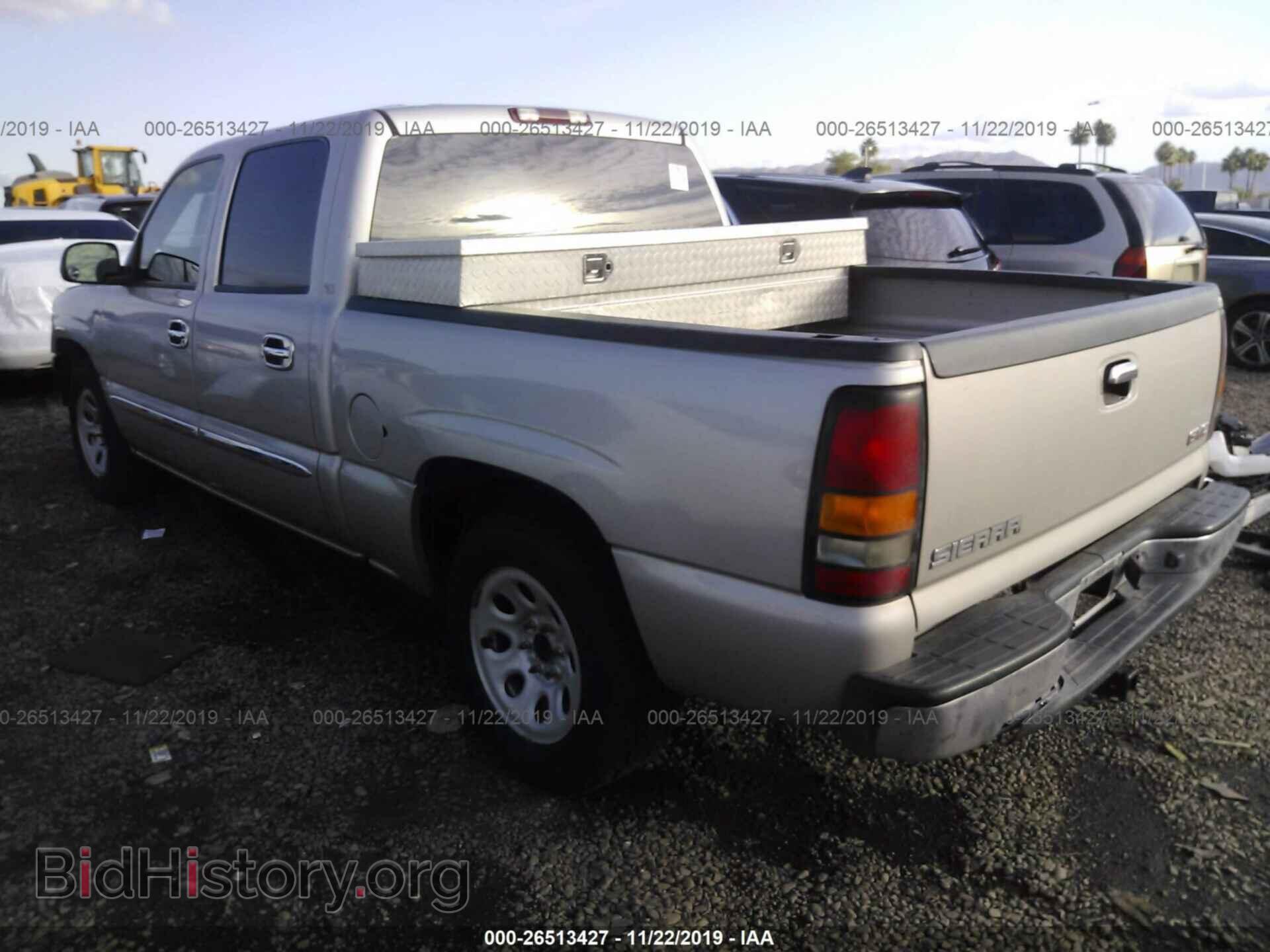 2005 GMC NEW SIERRA - VIN: 2GTEC13T951148023 - Фото 3