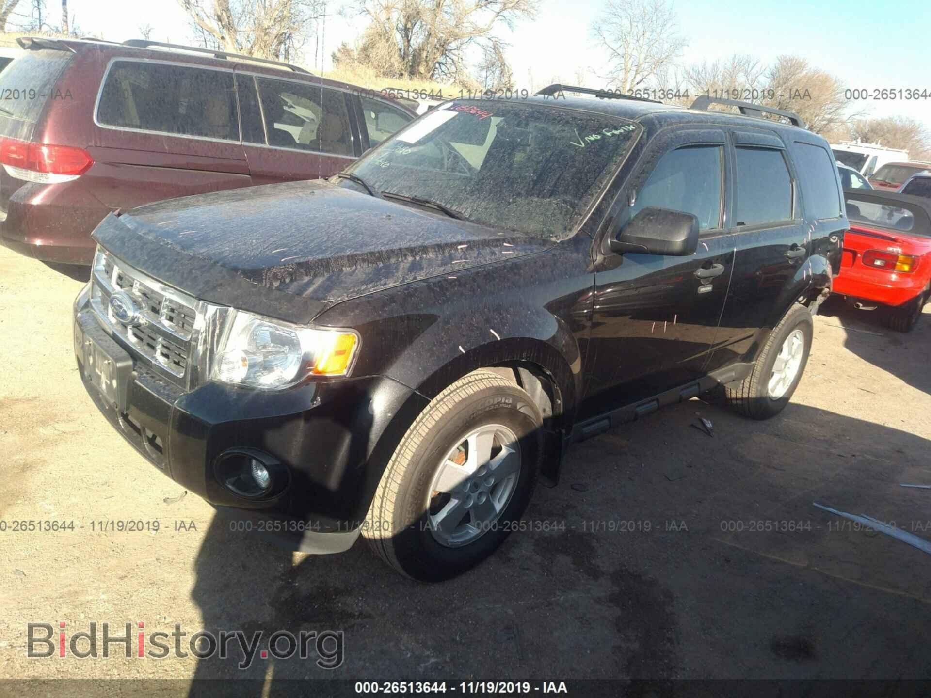2011 FORD ESCAPE - VIN: 1FMCU9DG0BKB03256 - Photo 2