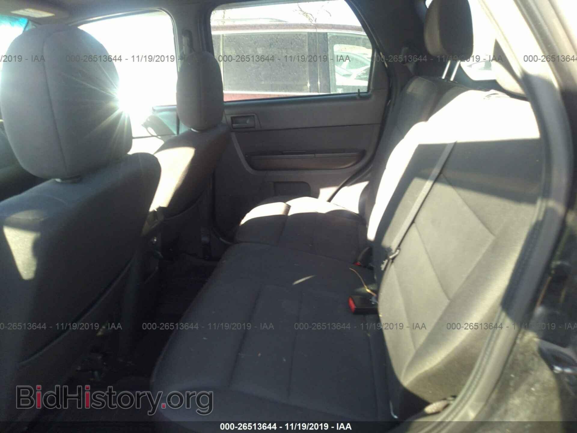 2011 FORD ESCAPE - VIN: 1FMCU9DG0BKB03256 - Photo 8