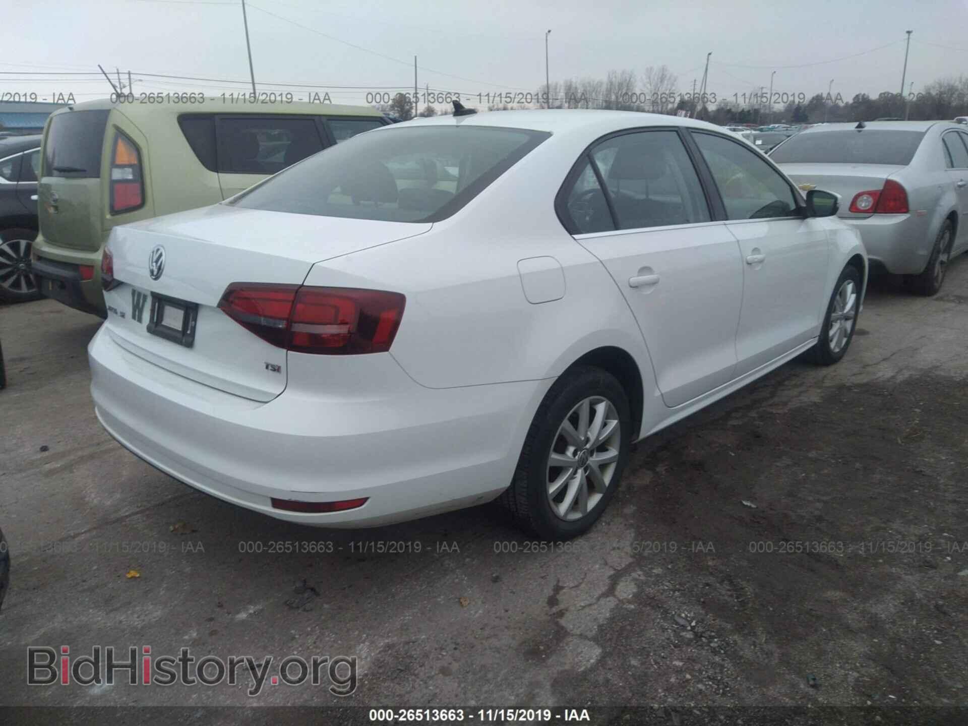 2017 VOLKSWAGEN JETTA - VIN: 3VWDB7AJ0HM308030 - Фото 4