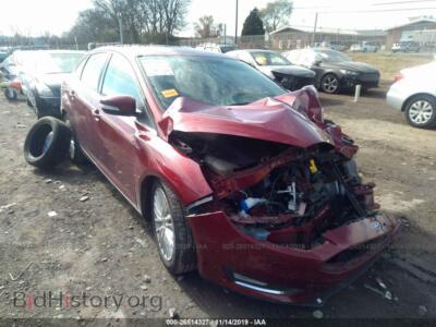 2016 Ford FOCUS Titanium, red — VIN 1FADP3J27GL300650, IAAI