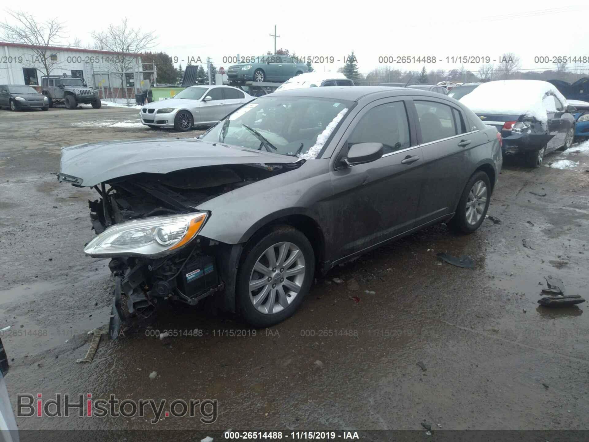 2013 CHRYSLER 200 - VIN: 1C3CCBBB1DN638222 - Photo 2