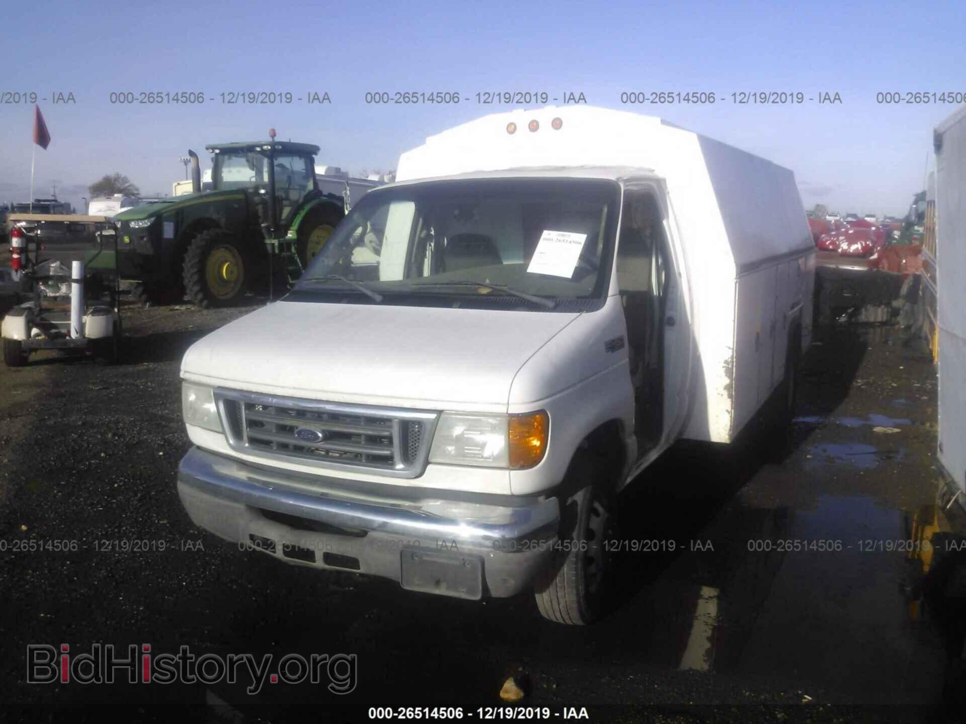 2004 FORD ECONOLINE - VIN: 1FDXE45P54HB50654 - Фото 2