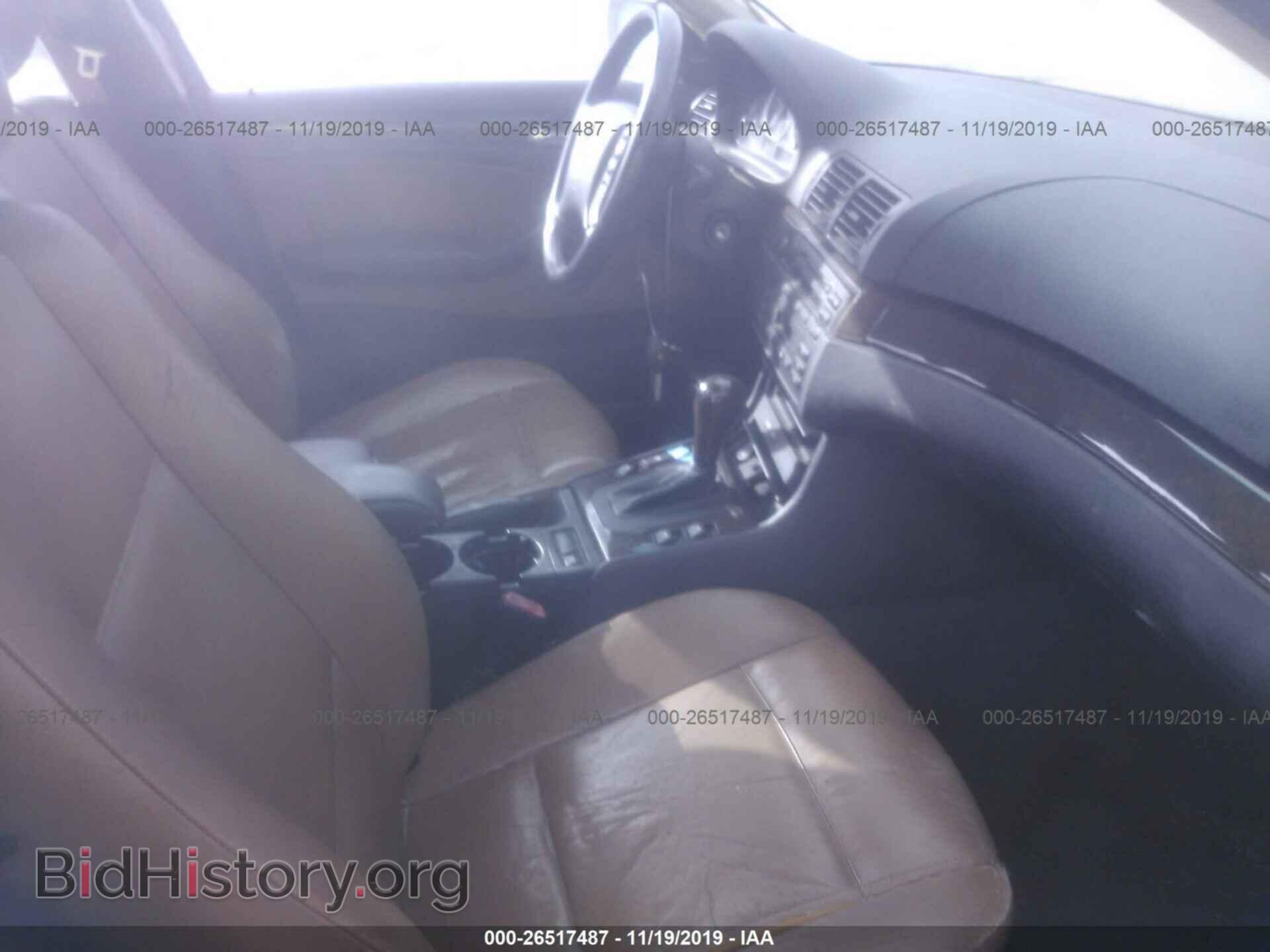 2003 BMW 330 - VIN: WBAEV53443KM28243 - Photo 5