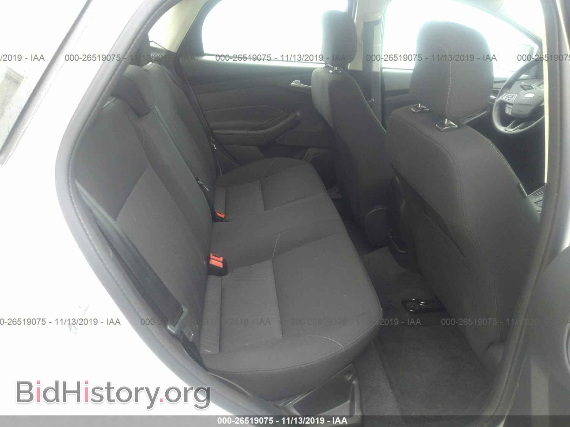2018 Ford Focus - VIN: 1FADP3F24JL294824 - Фото 8