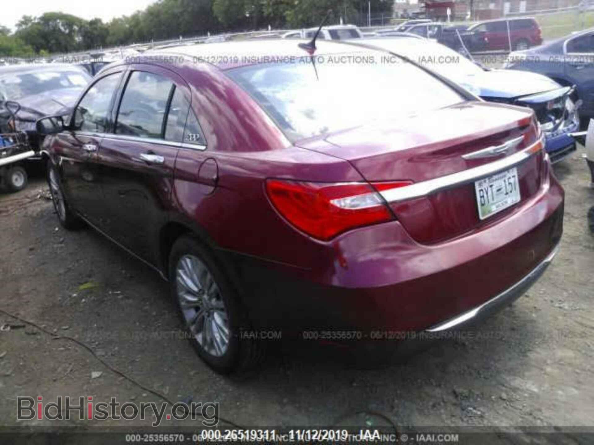 2011 Chrysler 200 - VIN: 1C3BC2FB8BN581536 - Фото 3