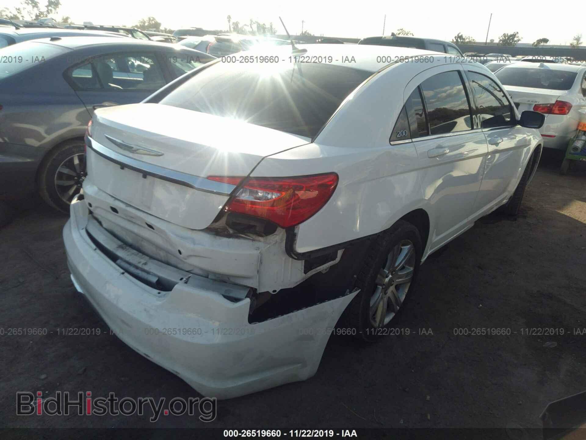 2013 CHRYSLER 200 - VIN: 1C3CCBAB8DN647274 - Photo 4