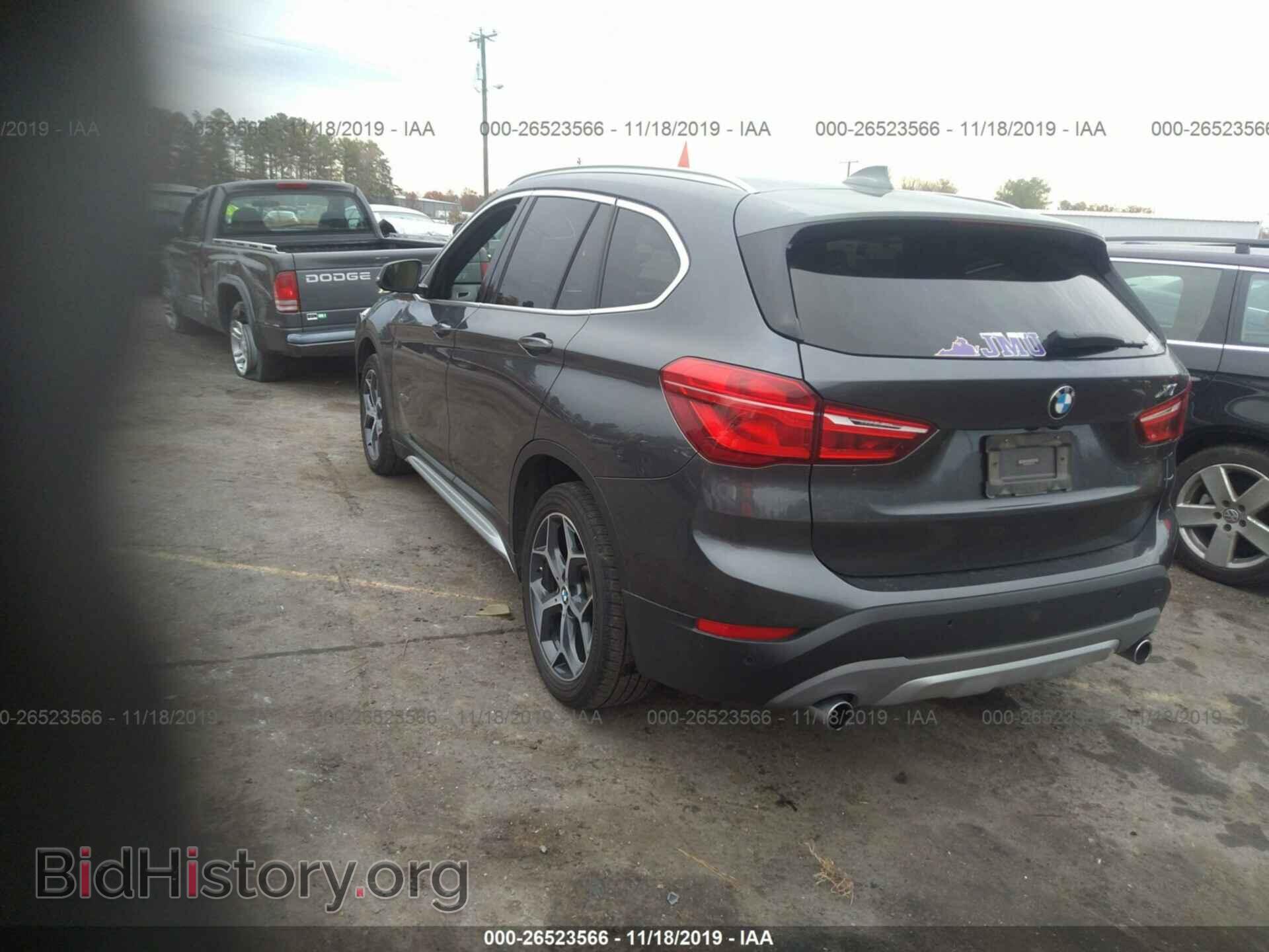 2017 BMW X1 - VIN: WBXHT3C33H5F75196 - Фото 3