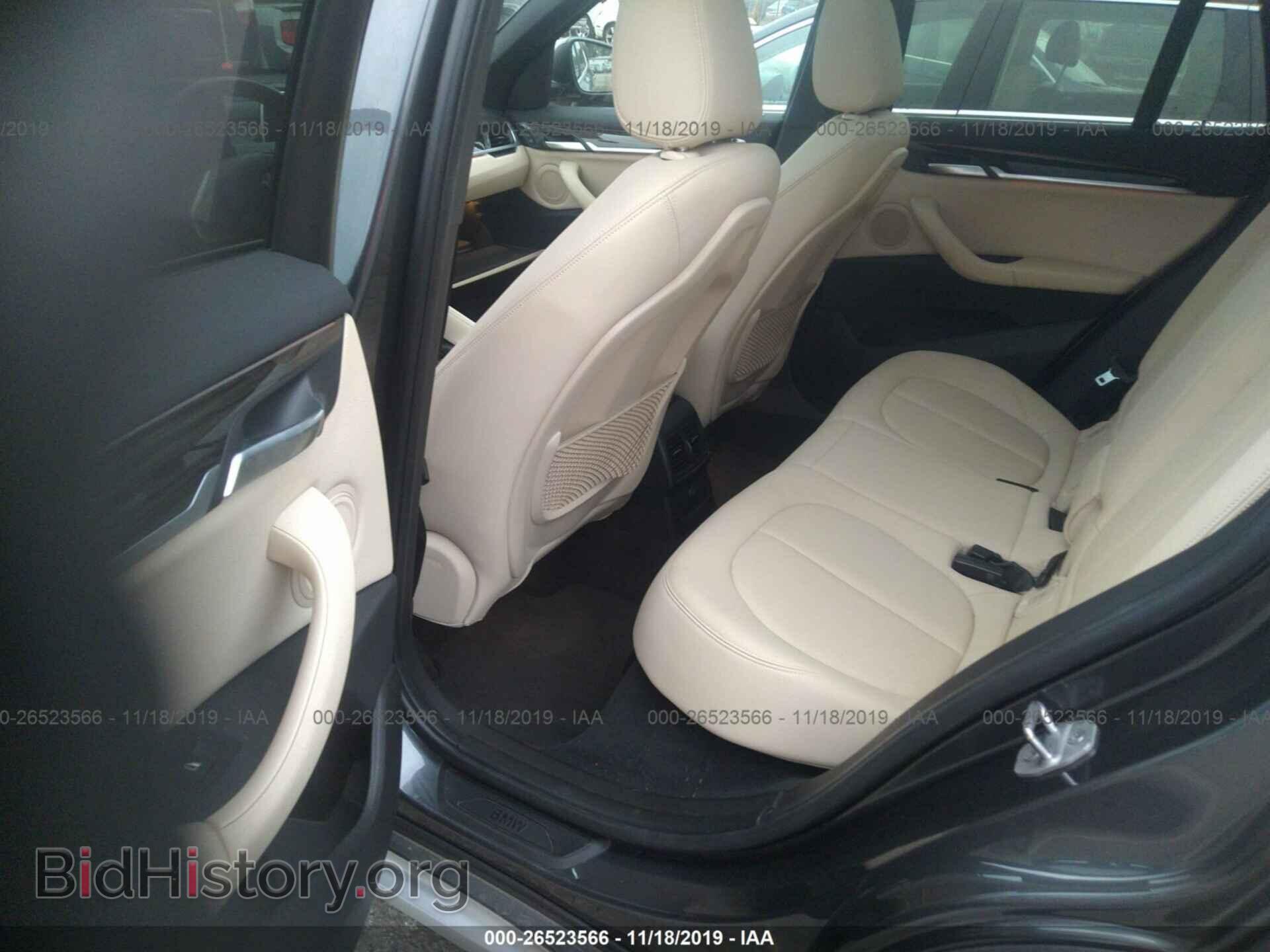 2017 BMW X1 - VIN: WBXHT3C33H5F75196 - Фото 8
