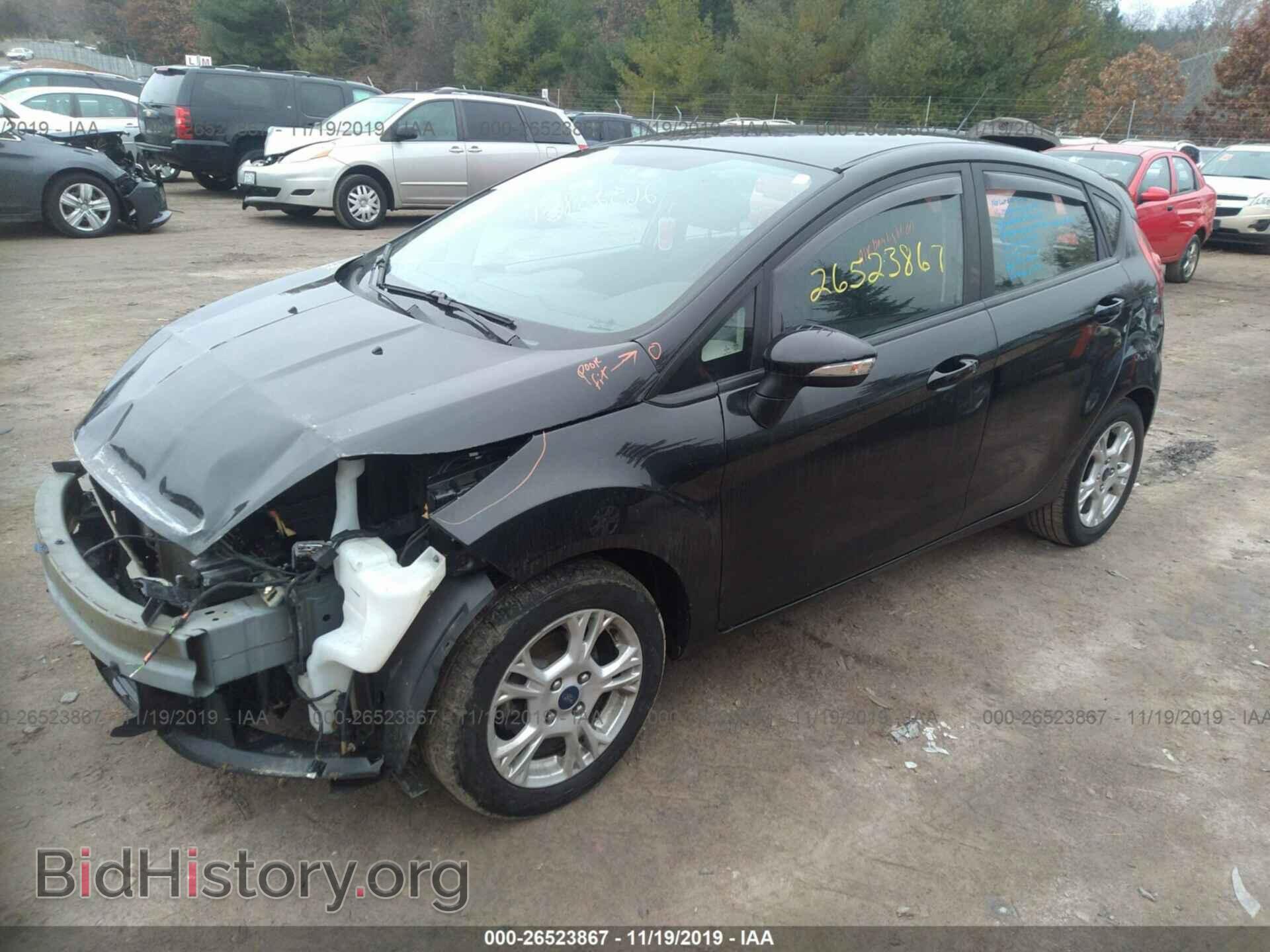 2015 Ford Fiesta - VIN: 3FADP4EJ3FM205068 - Фото 2