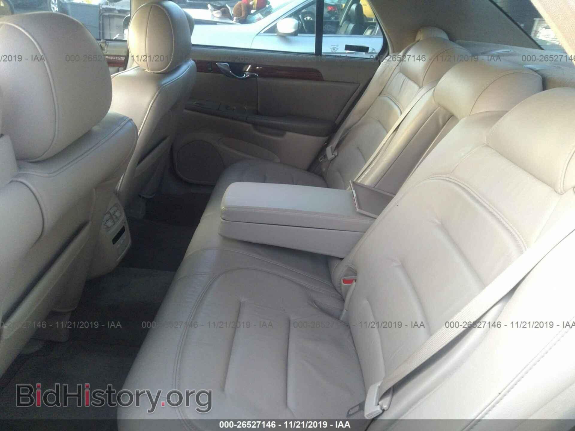2000 CADILLAC DEVILLE - VIN: 1G6KD54Y5YU218324 - Photo 8