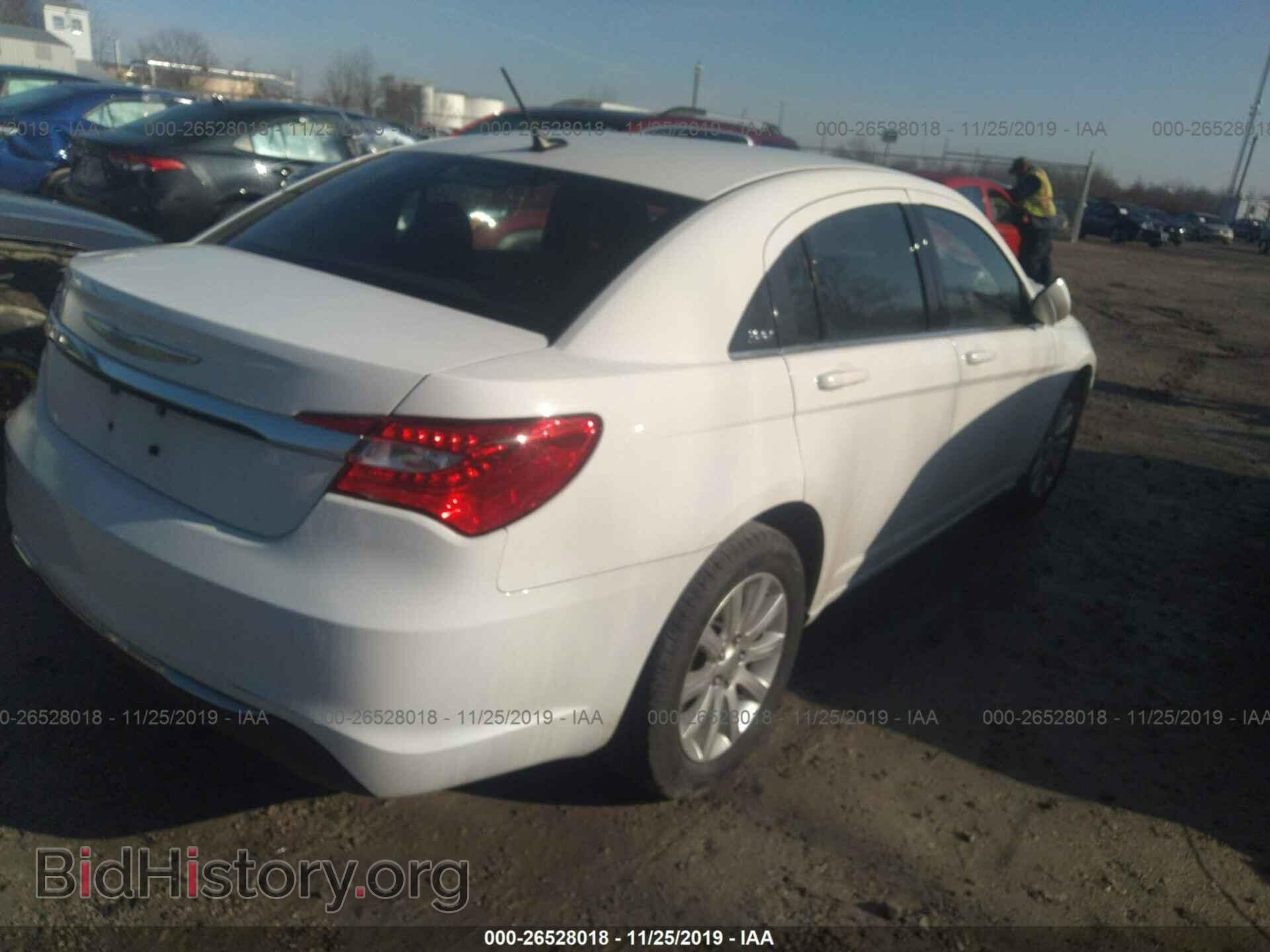 2012 CHRYSLER 200 - VIN: 1C3CCBBB5CN164290 - Фото 4