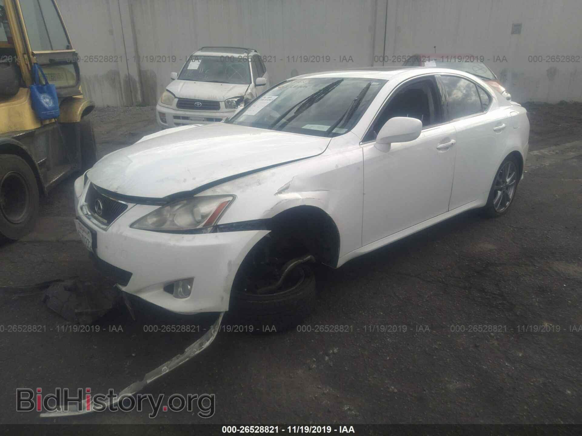 2008 LEXUS IS - VIN: JTHBE262482015968 - Photo 2