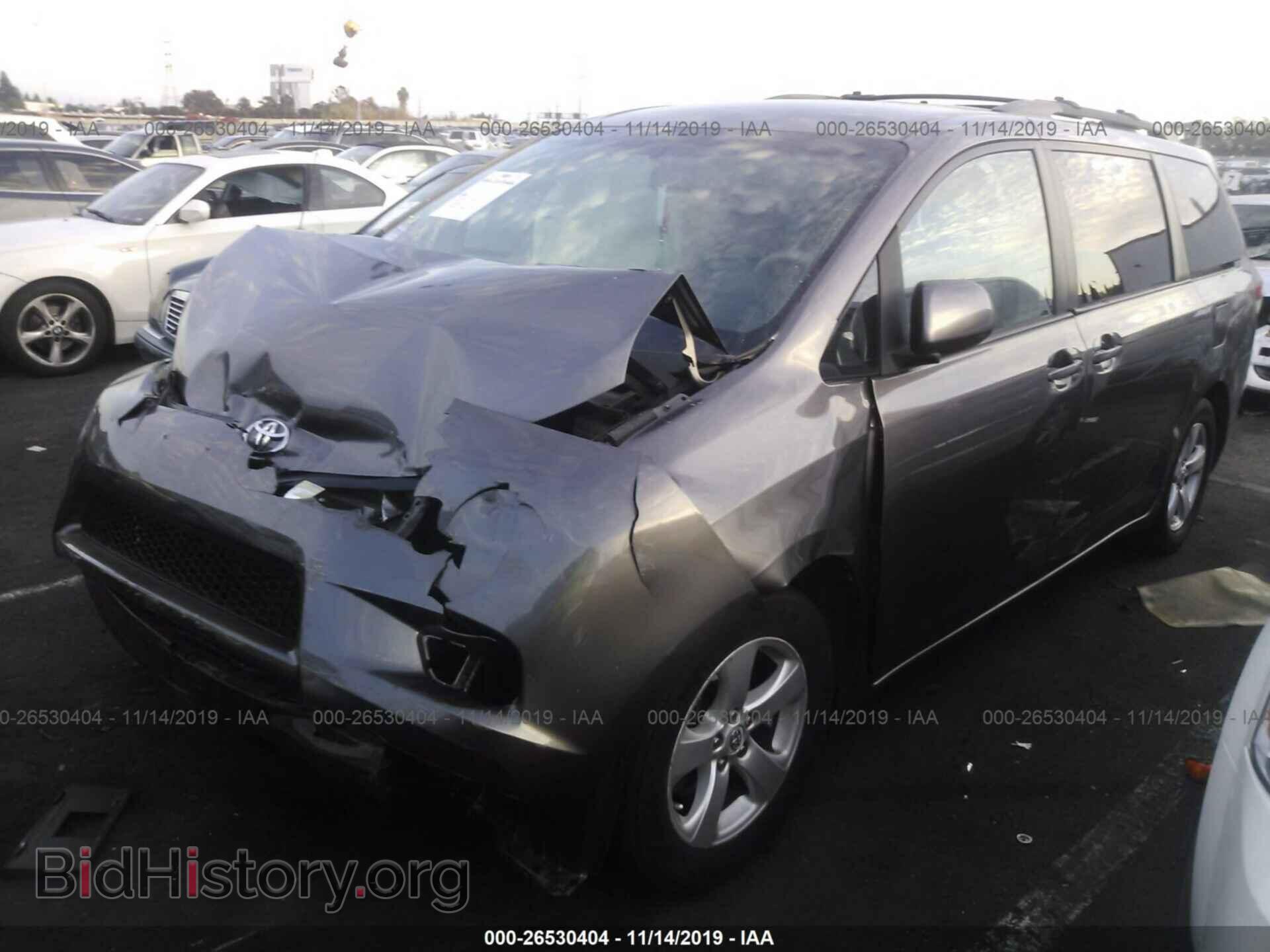 2011 TOYOTA SIENNA - VIN: 5TDKK3DC9BS049030 - Фото 2