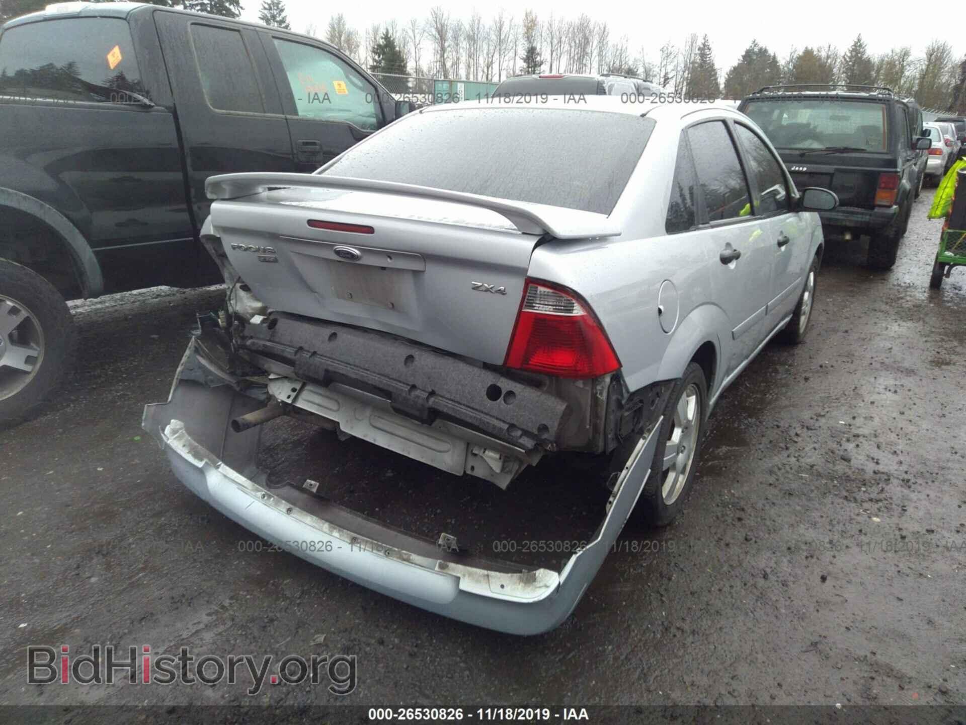 2005 FORD FOCUS - VIN: 1FAFP34N45W210592 - Фото 4