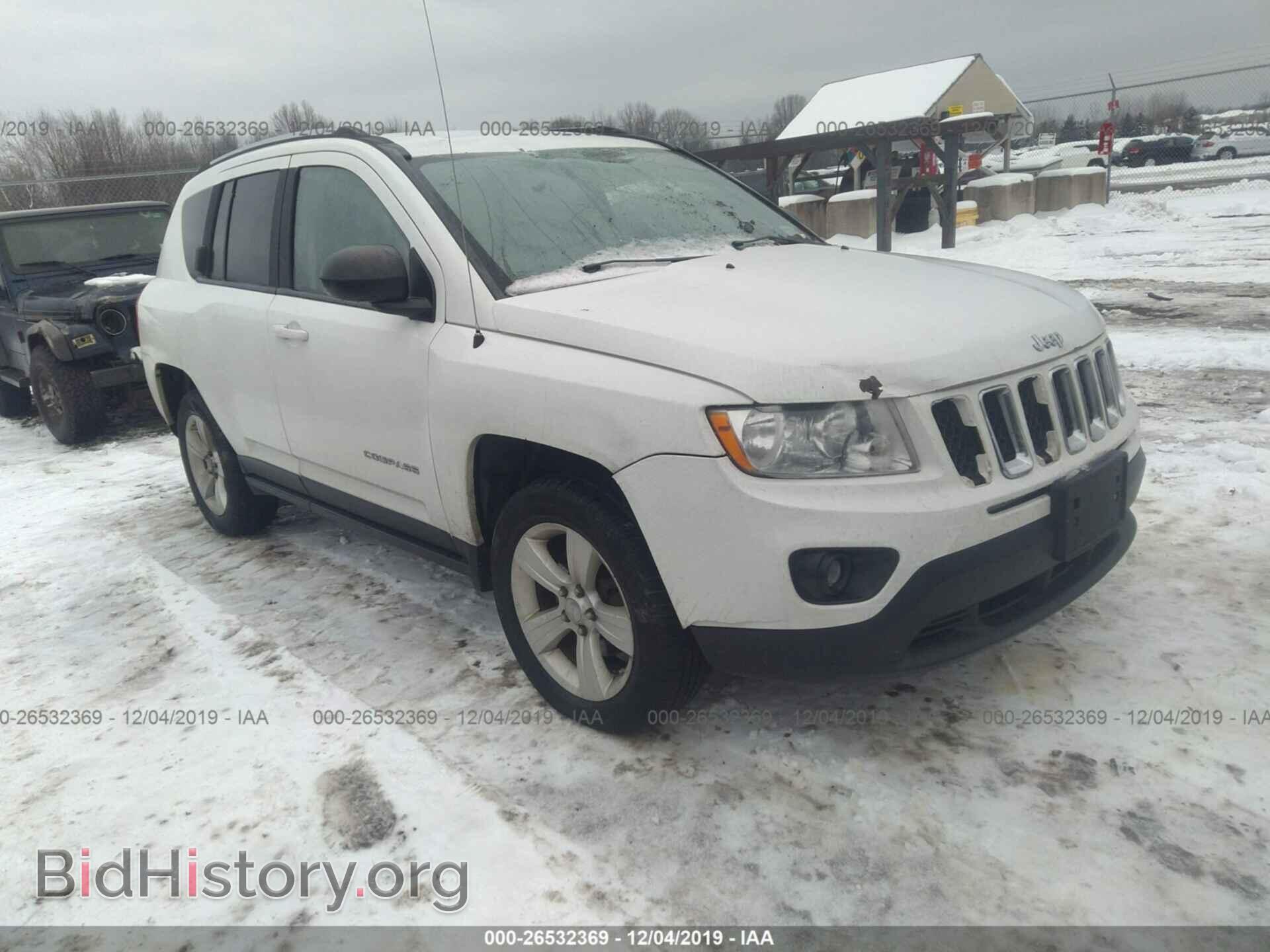 Фотография 1J4NF1FB5BD215558 - JEEP COMPASS 2011