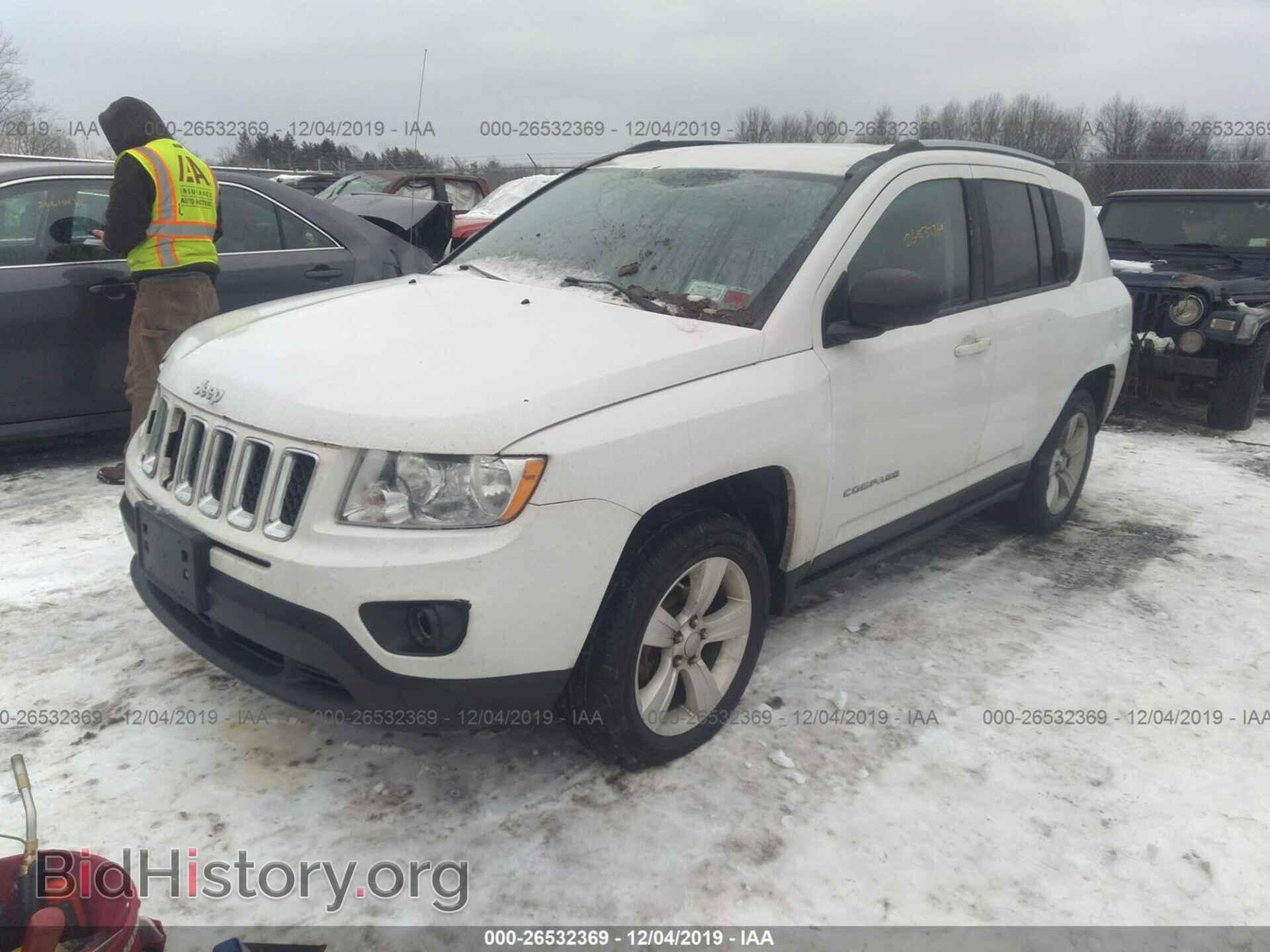 2011 JEEP COMPASS - VIN: 1J4NF1FB5BD215558 - Фото 2