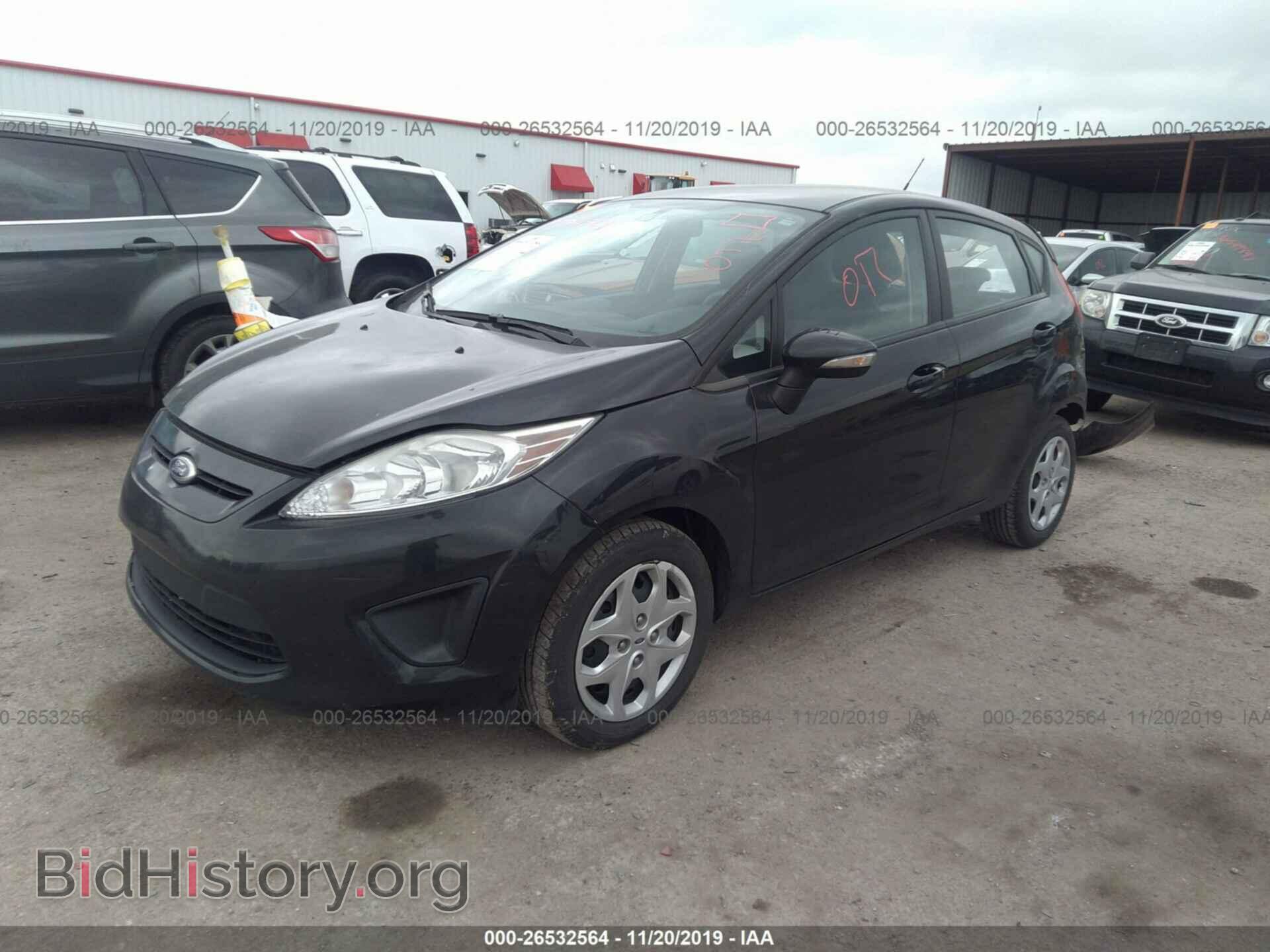2013 FORD FIESTA - VIN: 3FADP4EJ2DM185554 - Фото 2