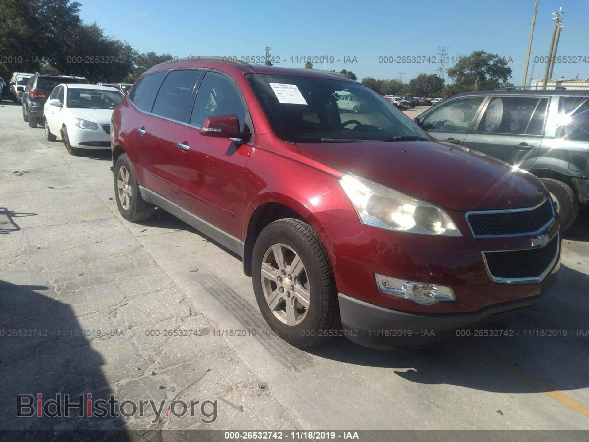Фотография 1GNKRGED2BJ146472 - CHEVROLET TRAVERSE 2011